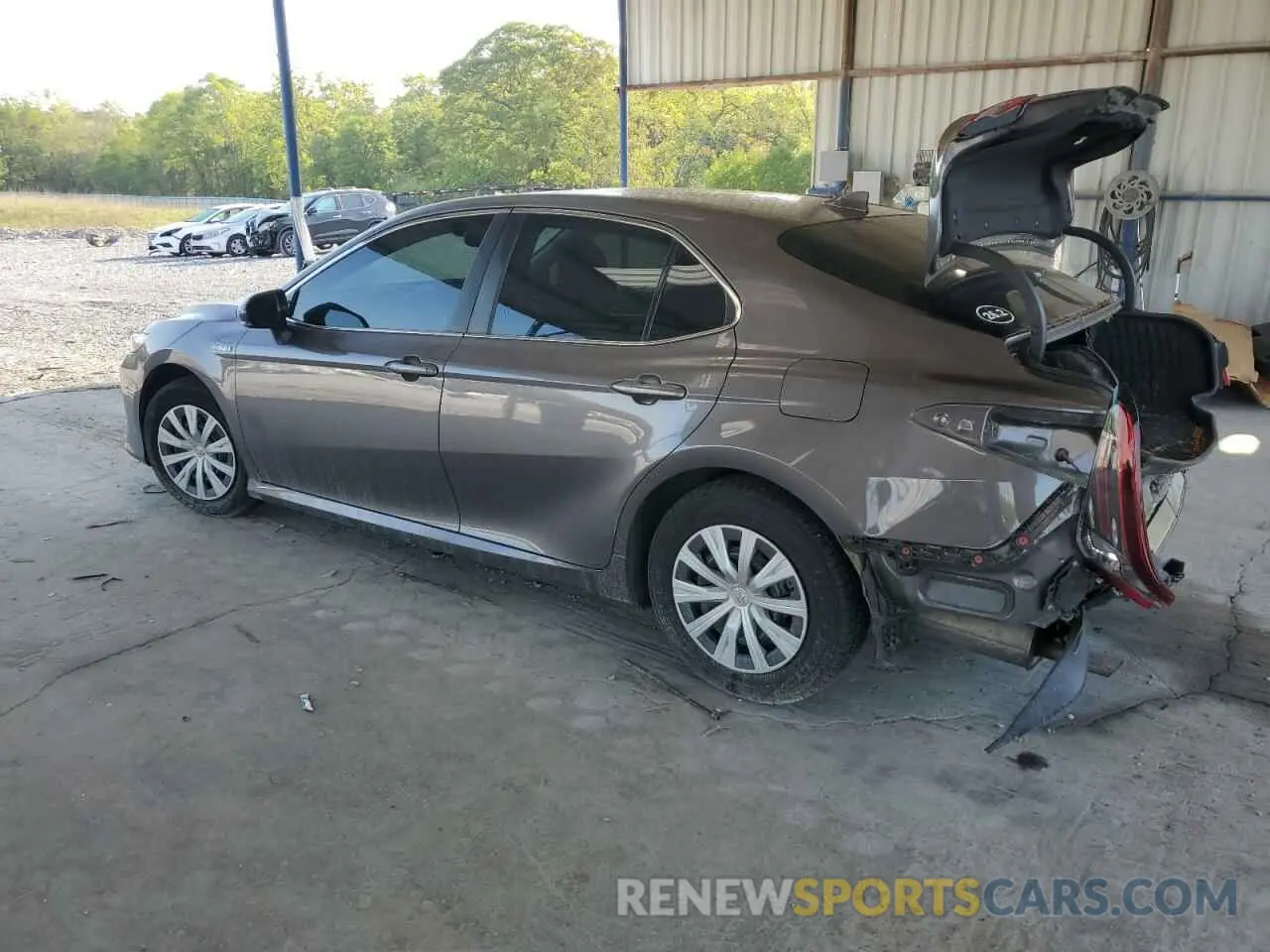 2 Photograph of a damaged car 4T1H31AK0MU559493 TOYOTA CAMRY 2021