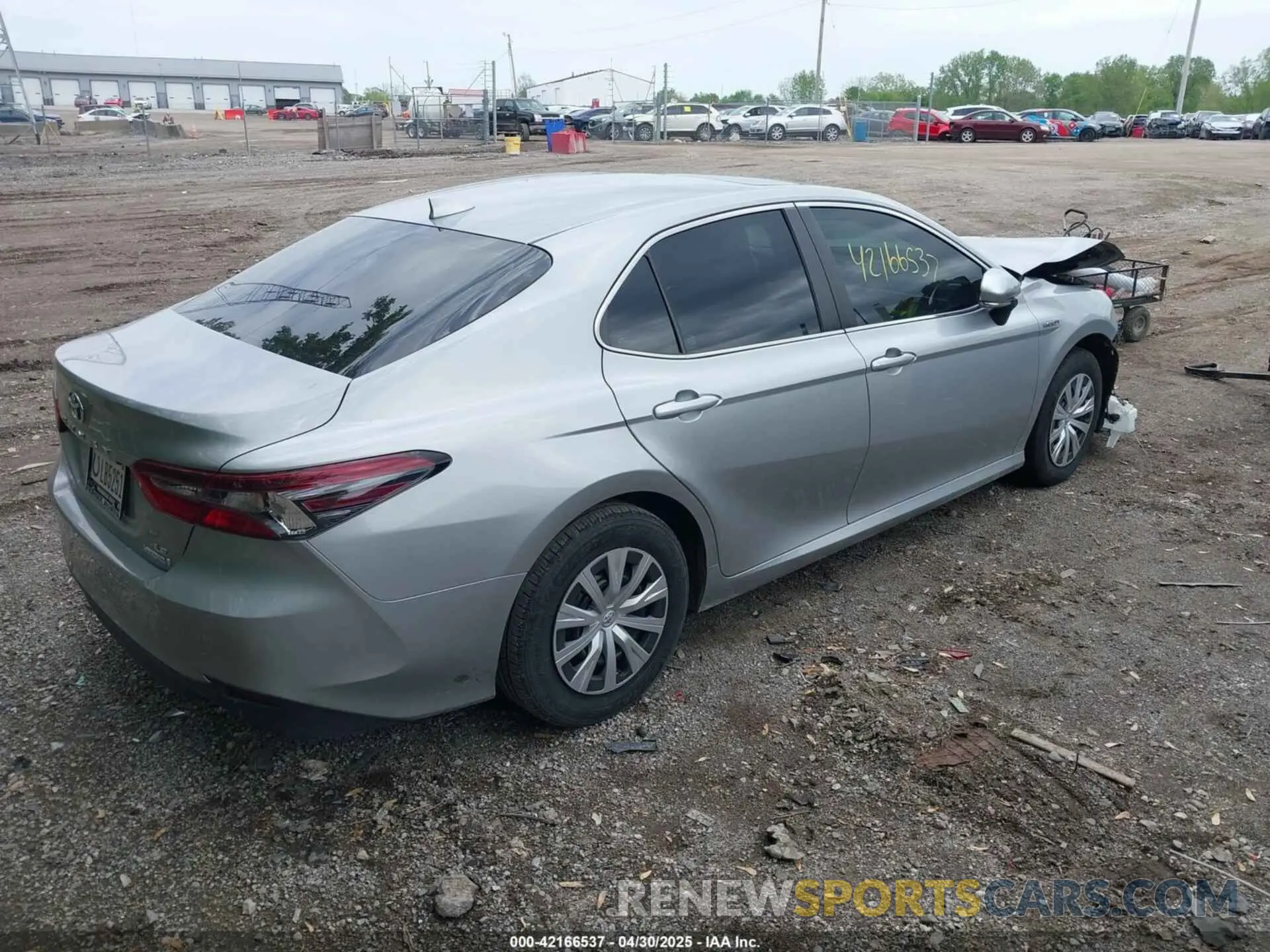 4 Photograph of a damaged car 4T1H31AK2MU027484 TOYOTA CAMRY 2021