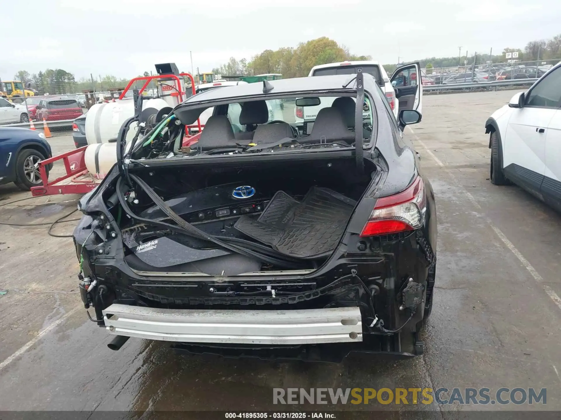 17 Фотография поврежденного автомобиля 4T1H31AK2MU558250 TOYOTA CAMRY 2021