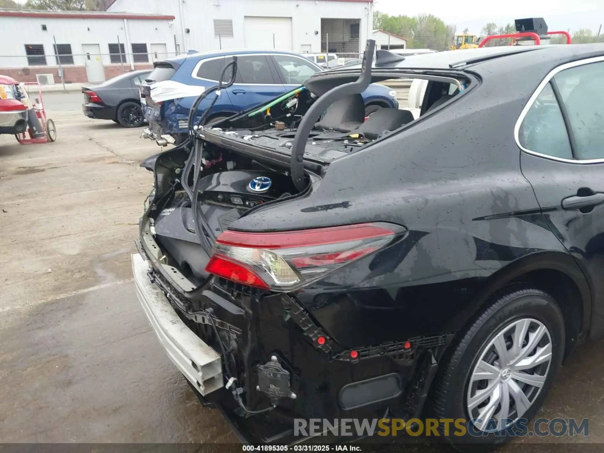 19 Фотография поврежденного автомобиля 4T1H31AK2MU558250 TOYOTA CAMRY 2021