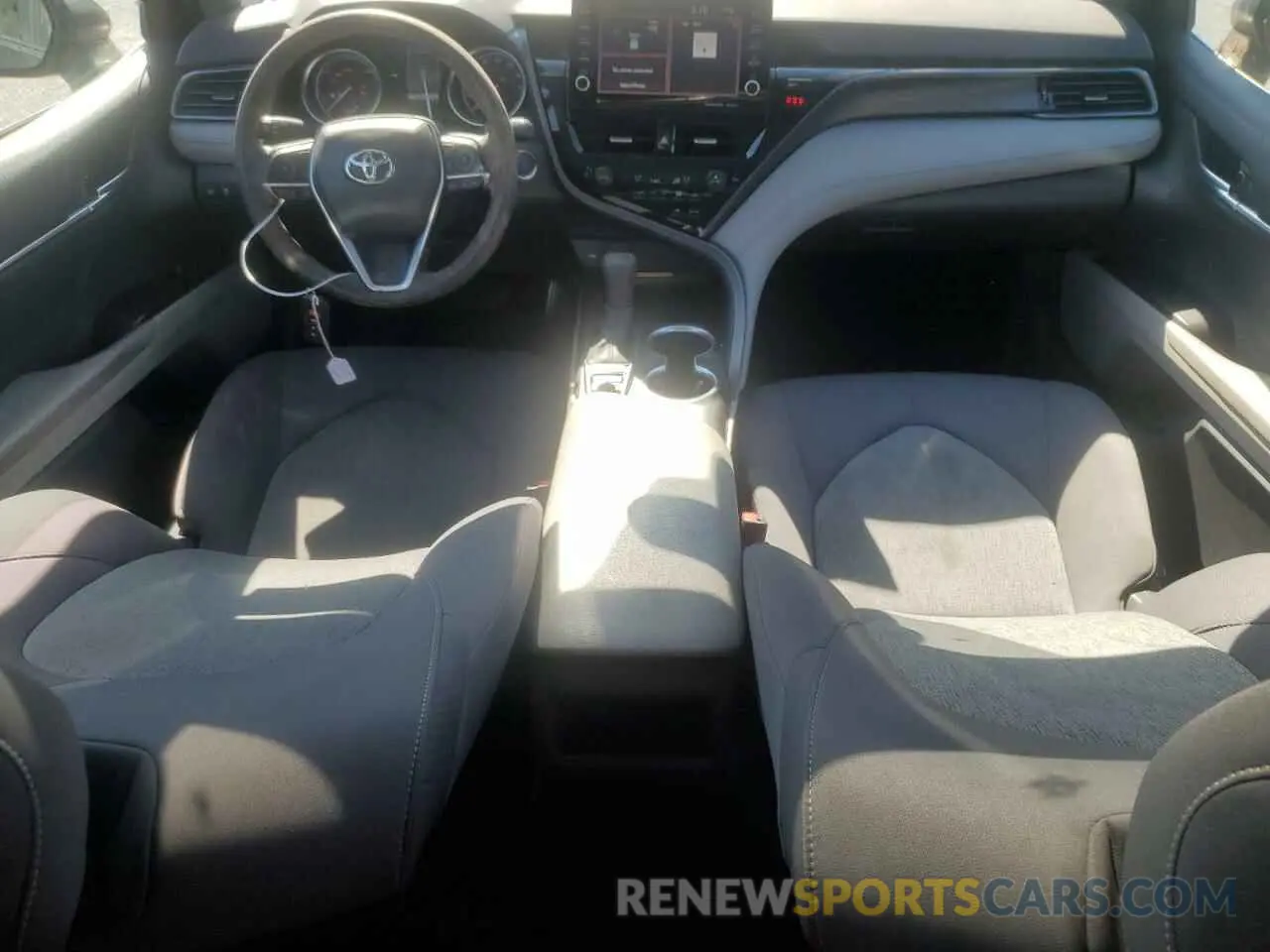 8 Фотография поврежденного автомобиля 4T1H31AK5MU550157 TOYOTA CAMRY 2021