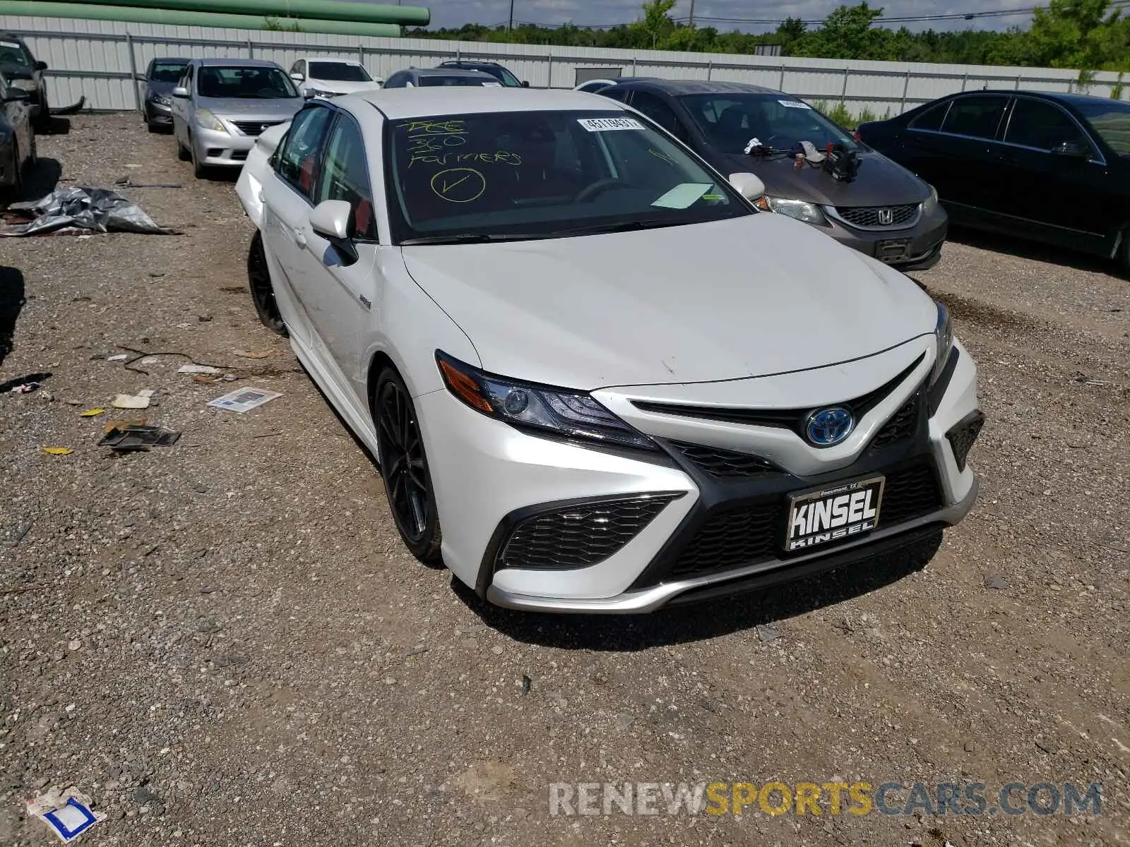 1 Photograph of a damaged car 4T1K31AK0MU558429 TOYOTA CAMRY 2021