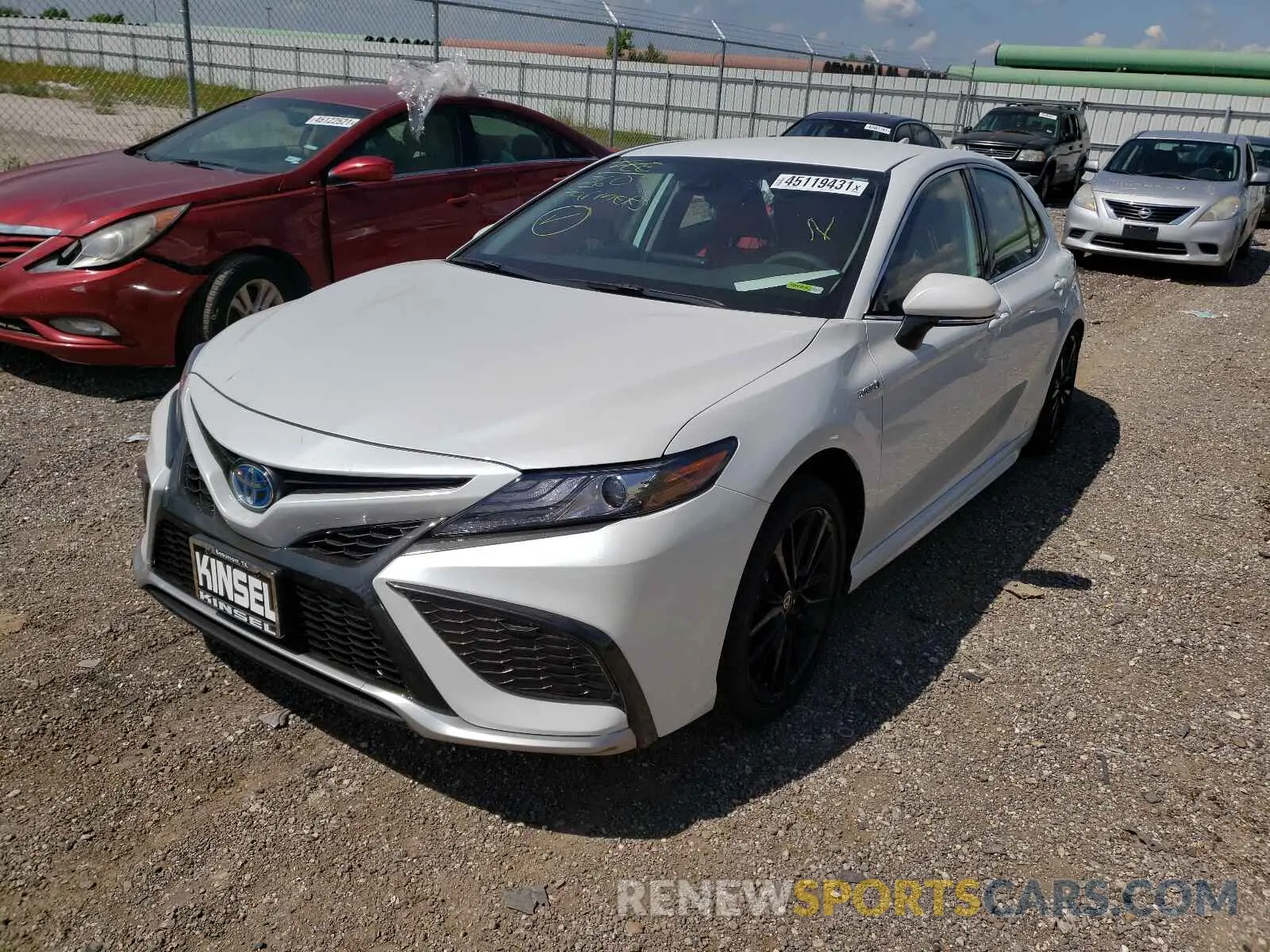2 Photograph of a damaged car 4T1K31AK0MU558429 TOYOTA CAMRY 2021