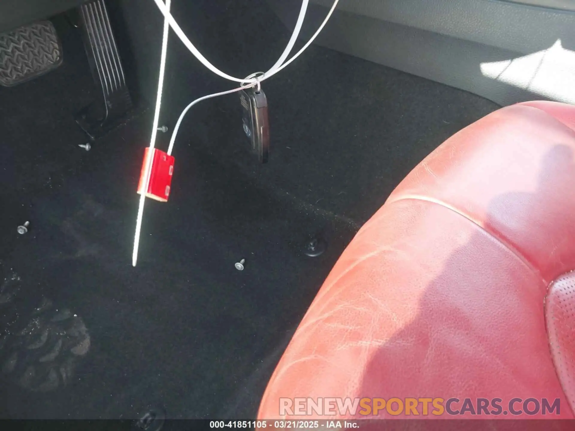 11 Photograph of a damaged car 4T1K31AK2MU020038 TOYOTA CAMRY 2021