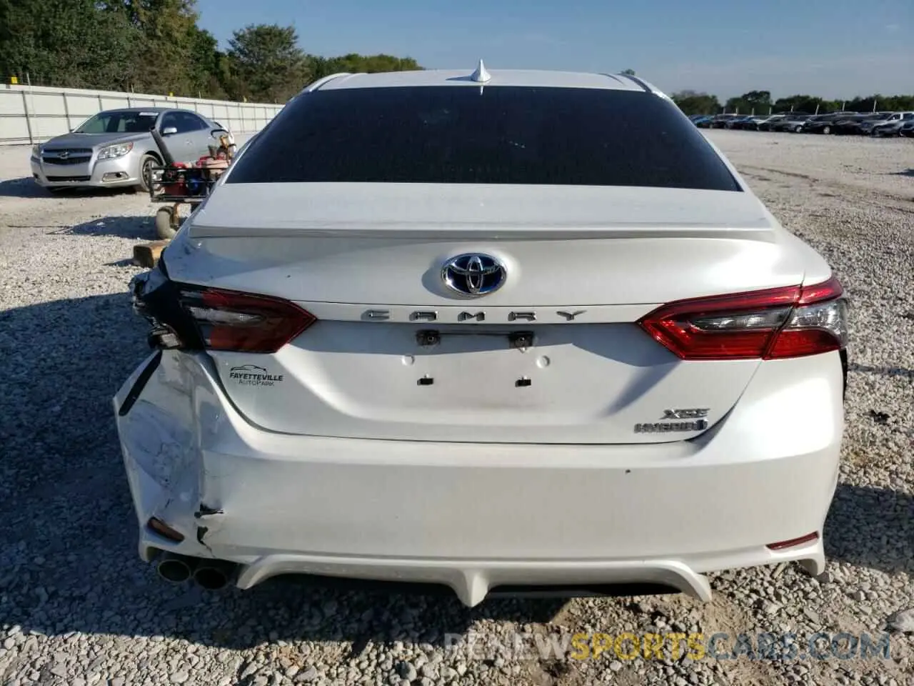 6 Photograph of a damaged car 4T1K31AK2MU557153 TOYOTA CAMRY 2021