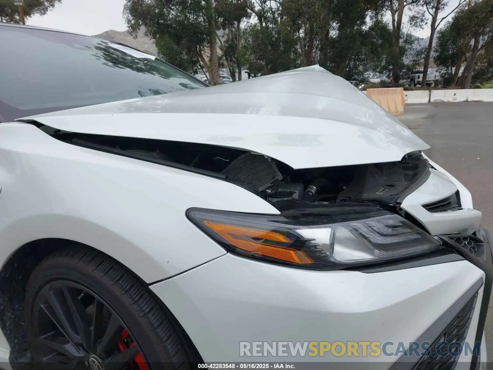 17 Photograph of a damaged car 4T1K31AK6MU020821 TOYOTA CAMRY 2021