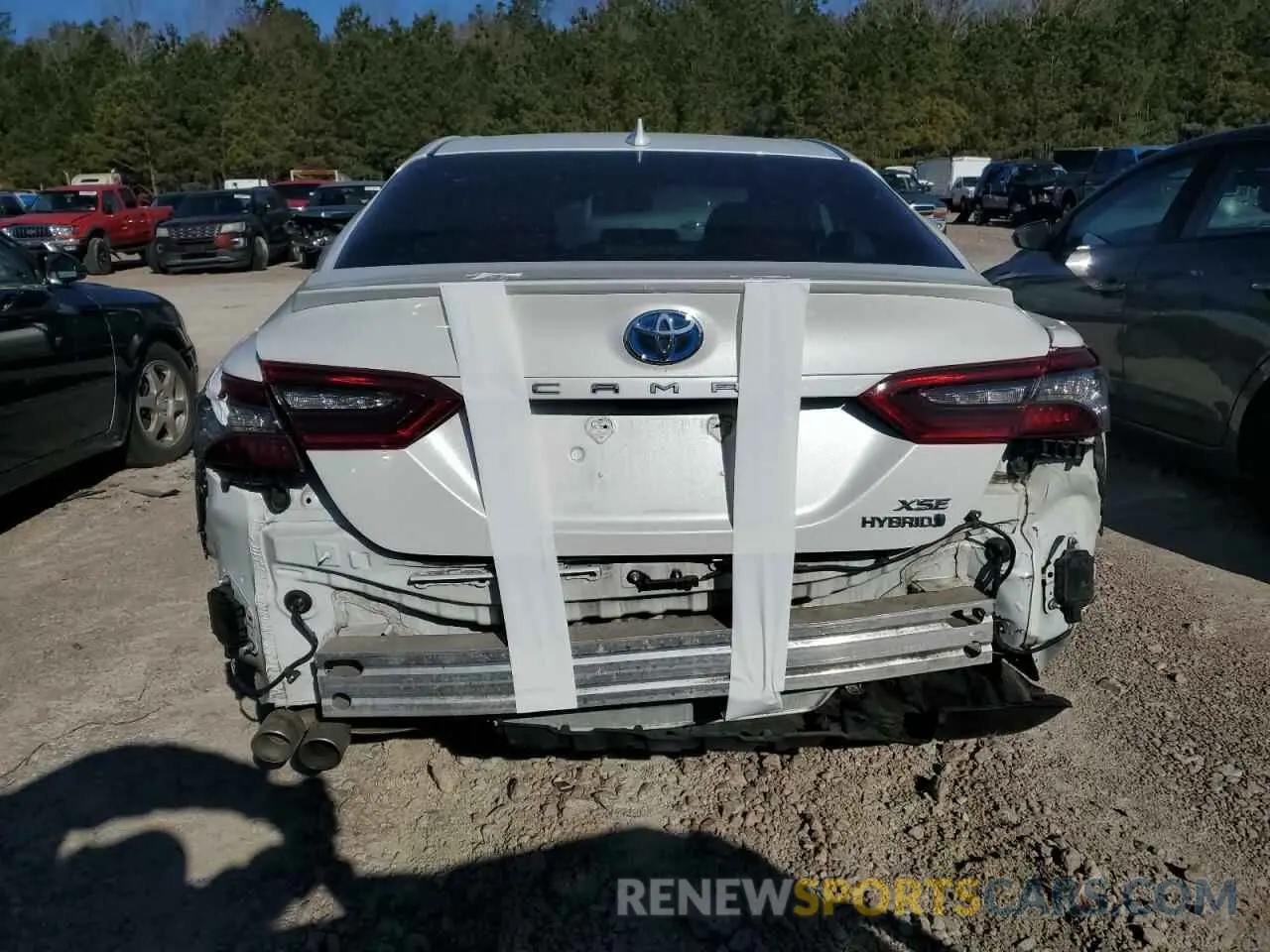 6 Photograph of a damaged car 4T1K31AK6MU029597 TOYOTA CAMRY 2021