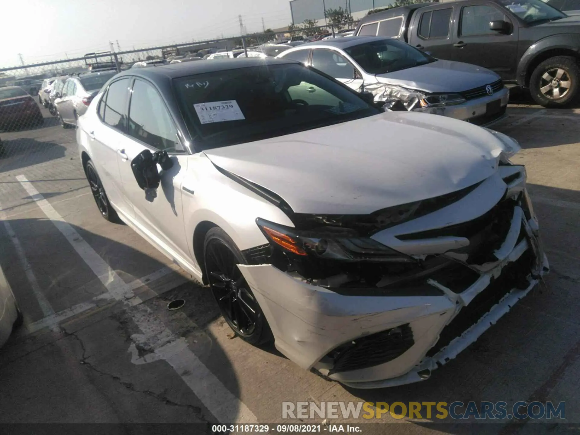 1 Photograph of a damaged car 4T1K31AK7MU020715 TOYOTA CAMRY 2021