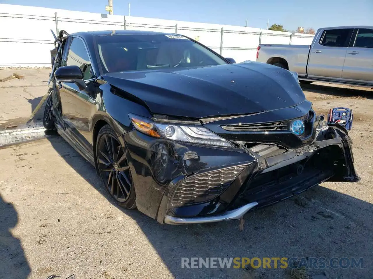 1 Photograph of a damaged car 4T1K31AK7MU547816 TOYOTA CAMRY 2021