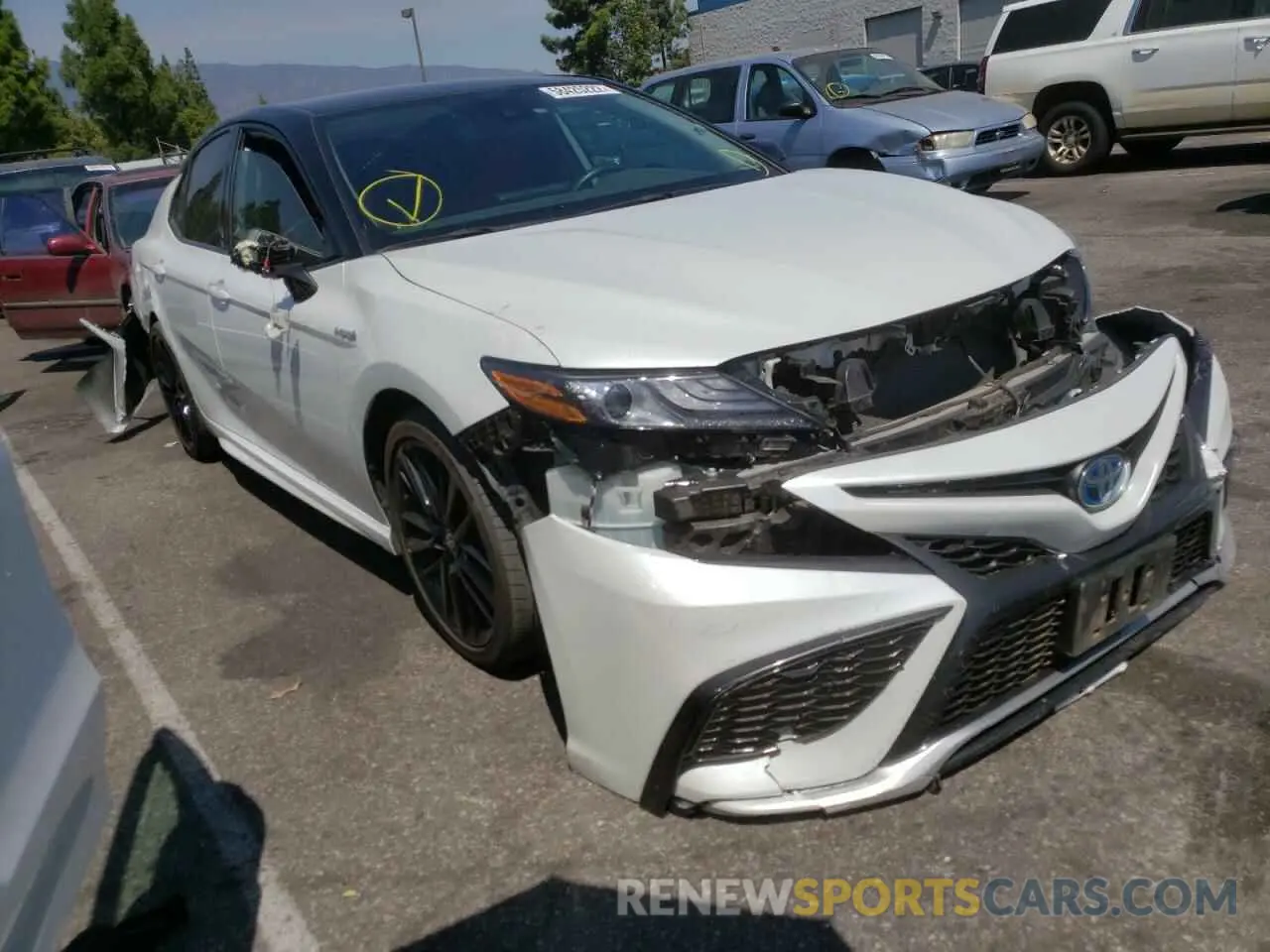 1 Photograph of a damaged car 4T1K31AK8MU027219 TOYOTA CAMRY 2021