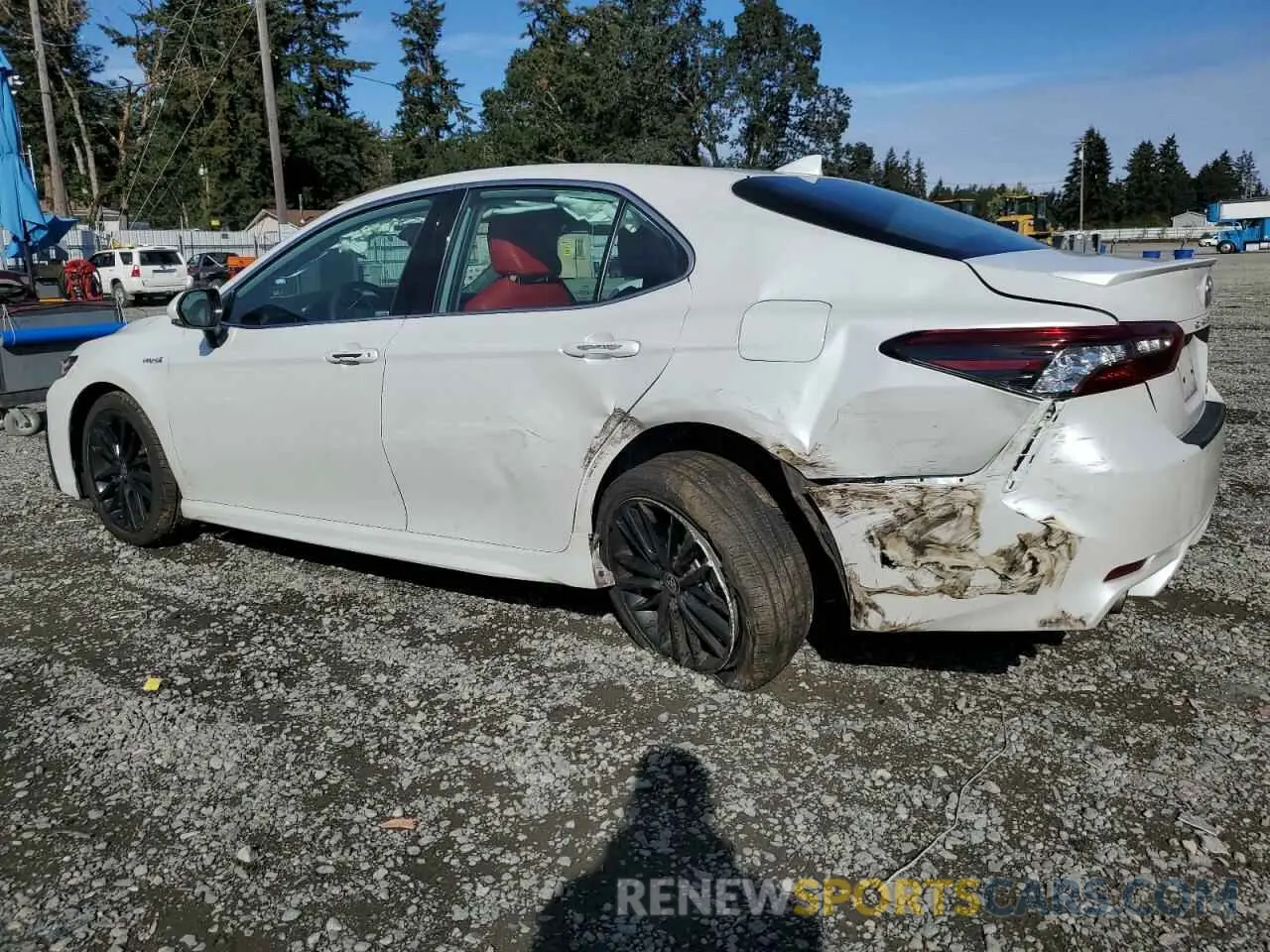 2 Photograph of a damaged car 4T1K31AK9MU549051 TOYOTA CAMRY 2021
