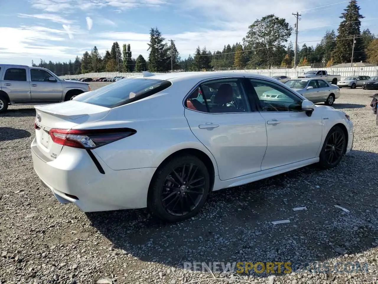 3 Photograph of a damaged car 4T1K31AK9MU549051 TOYOTA CAMRY 2021