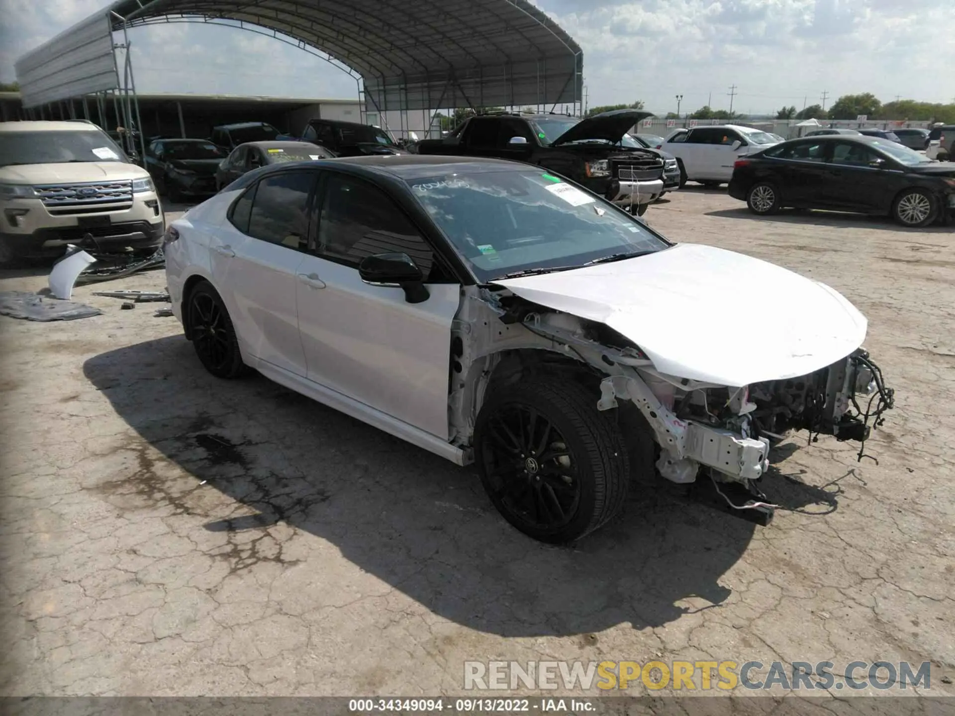 1 Photograph of a damaged car 4T1K31AKXMU025889 TOYOTA CAMRY 2021