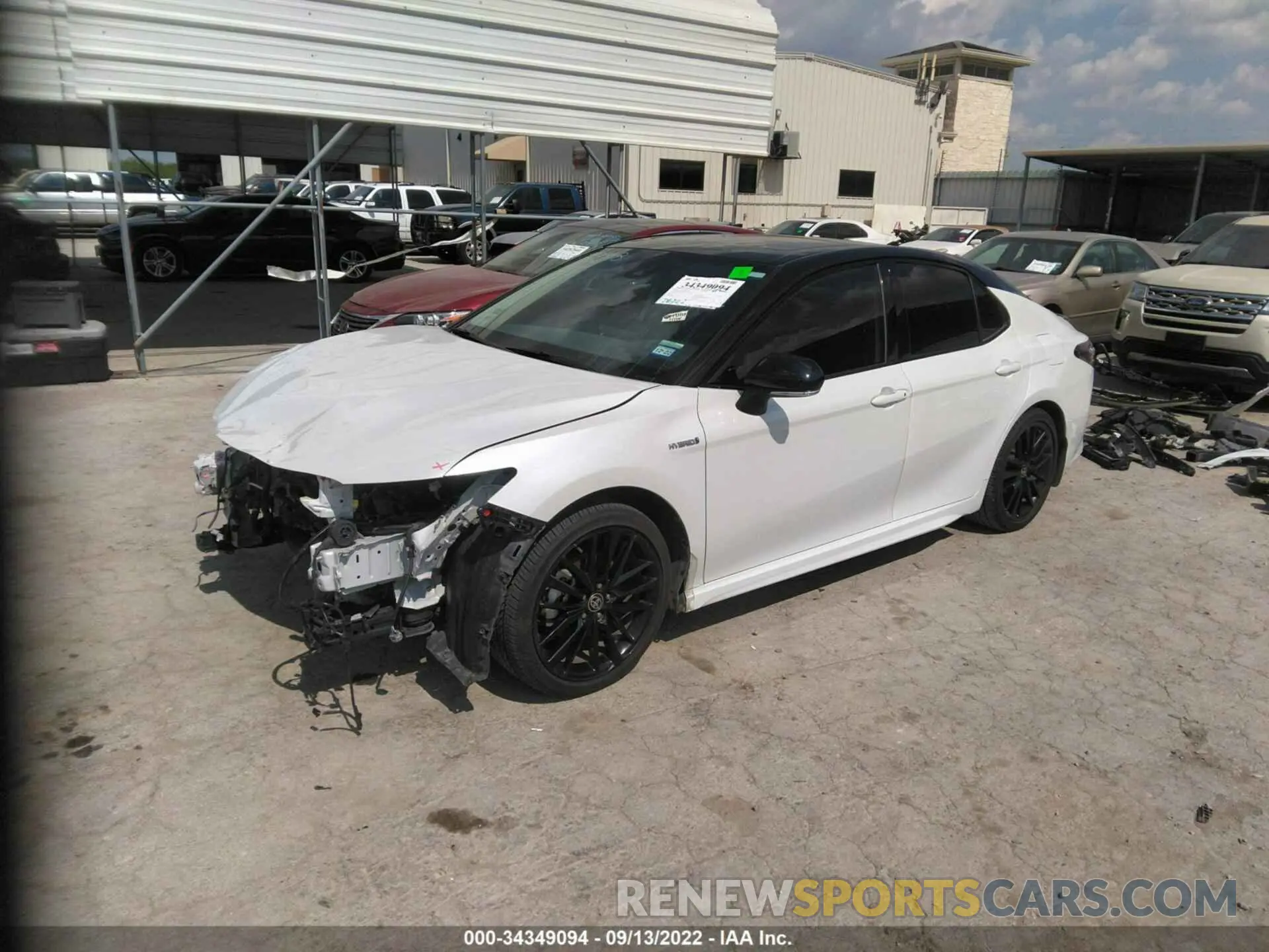 2 Photograph of a damaged car 4T1K31AKXMU025889 TOYOTA CAMRY 2021