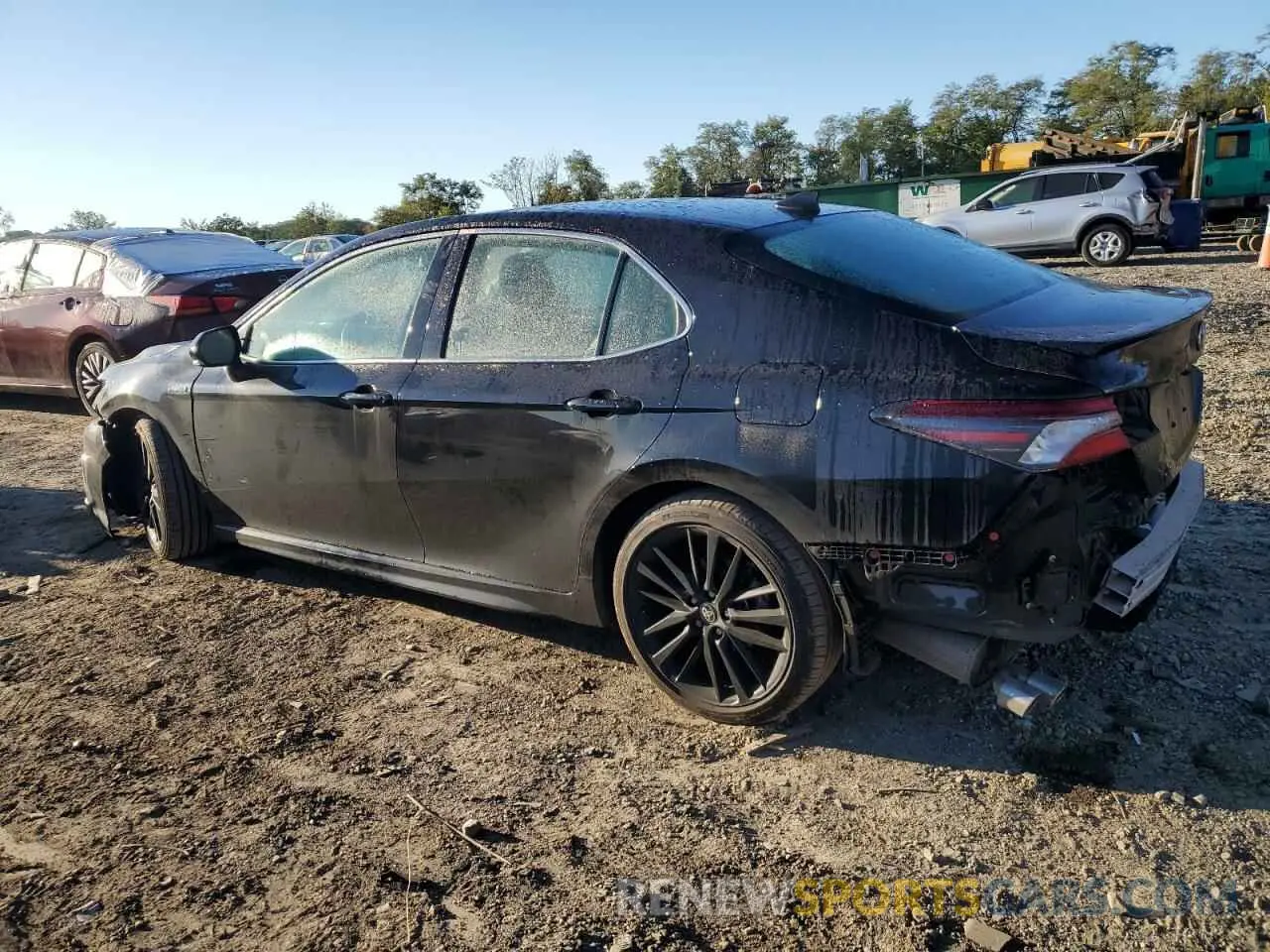 2 Photograph of a damaged car 4T1K31AKXMU560317 TOYOTA CAMRY 2021