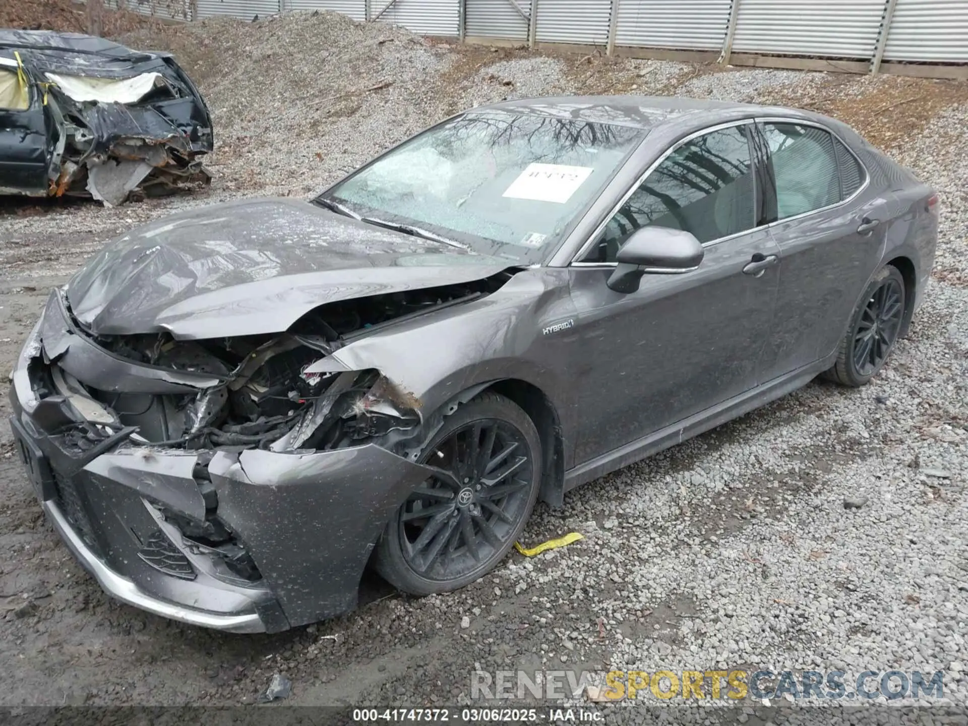 2 Photograph of a damaged car 4T1K31AKXMU567980 TOYOTA CAMRY 2021
