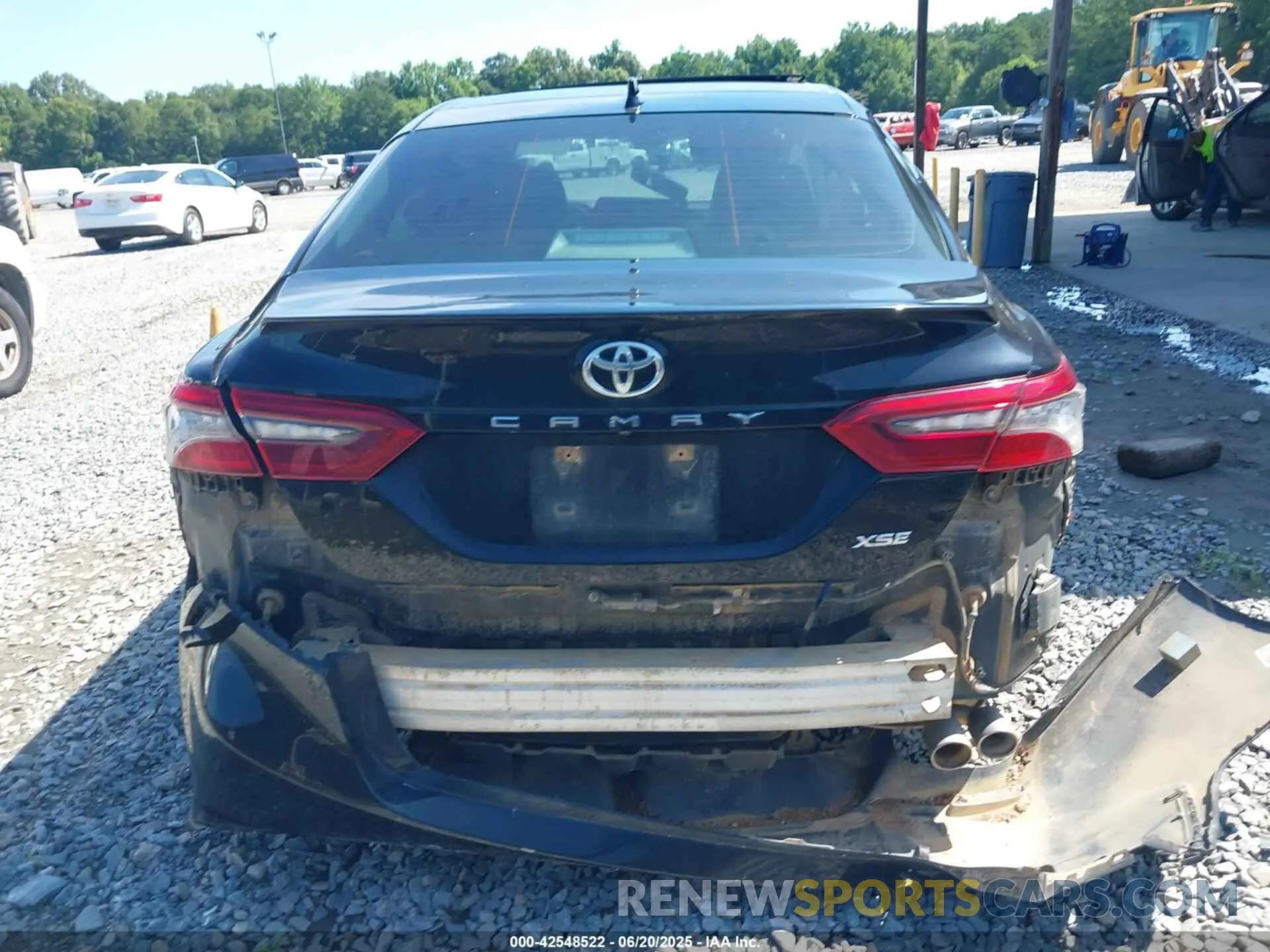 15 Photograph of a damaged car 4T1K61AK0MU491371 TOYOTA CAMRY 2021