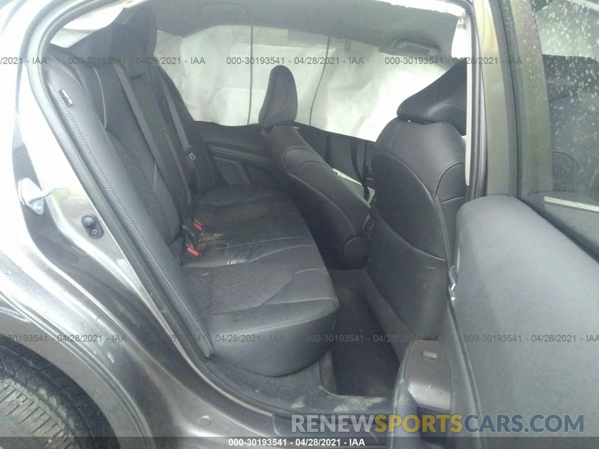 8 Photograph of a damaged car 4T1K61AK0MU519363 TOYOTA CAMRY 2021