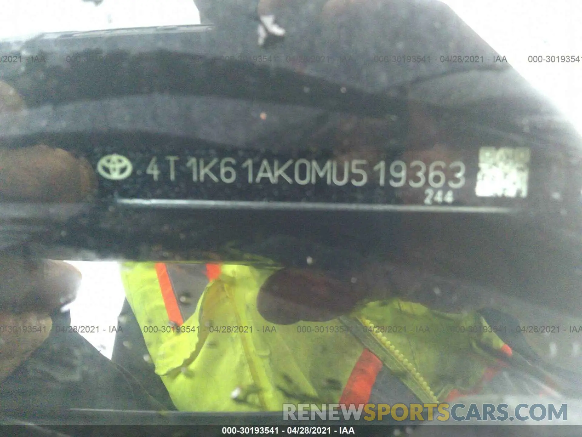9 Photograph of a damaged car 4T1K61AK0MU519363 TOYOTA CAMRY 2021