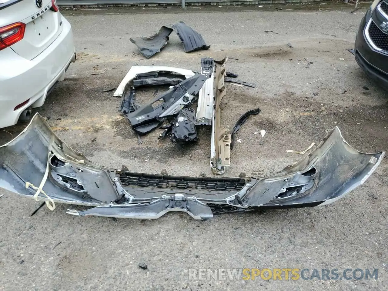 12 Photograph of a damaged car 4T1K61AK1MU406148 TOYOTA CAMRY 2021