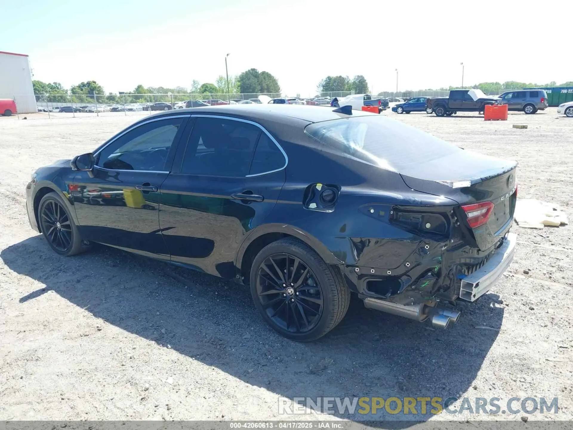 3 Photograph of a damaged car 4T1K61AK1MU531537 TOYOTA CAMRY 2021