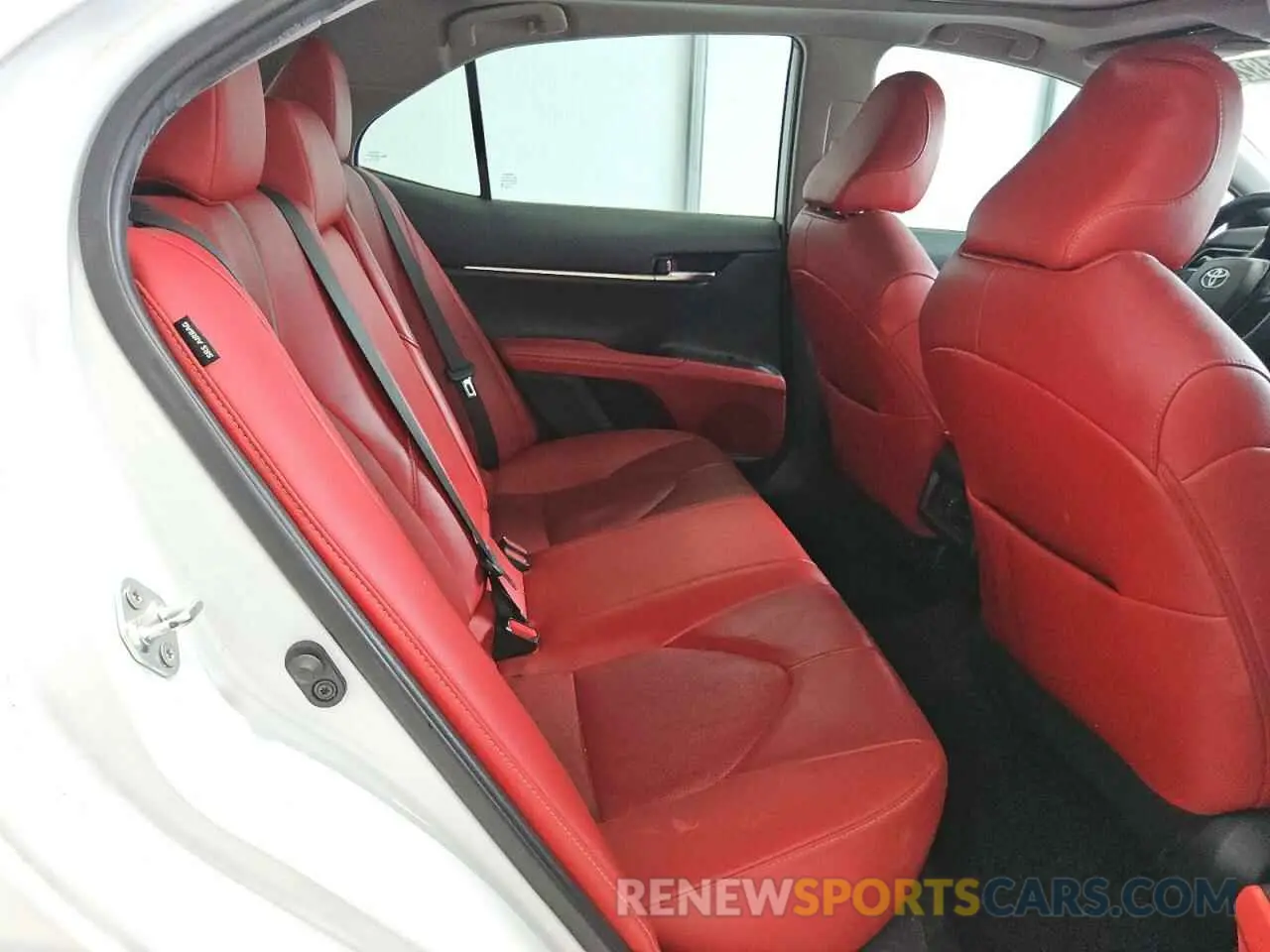 10 Фотография поврежденного автомобиля 4T1K61AK1MU532879 TOYOTA CAMRY 2021