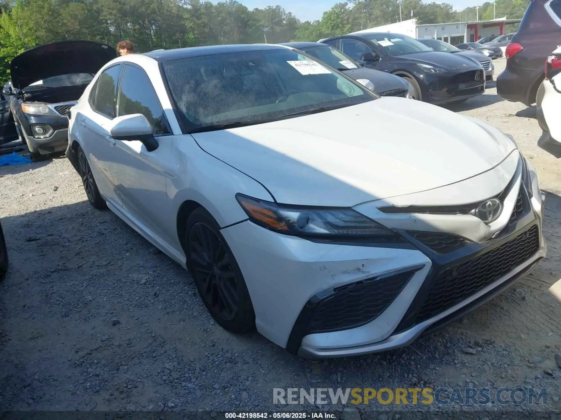 1 Photograph of a damaged car 4T1K61AK1MU590961 TOYOTA CAMRY 2021
