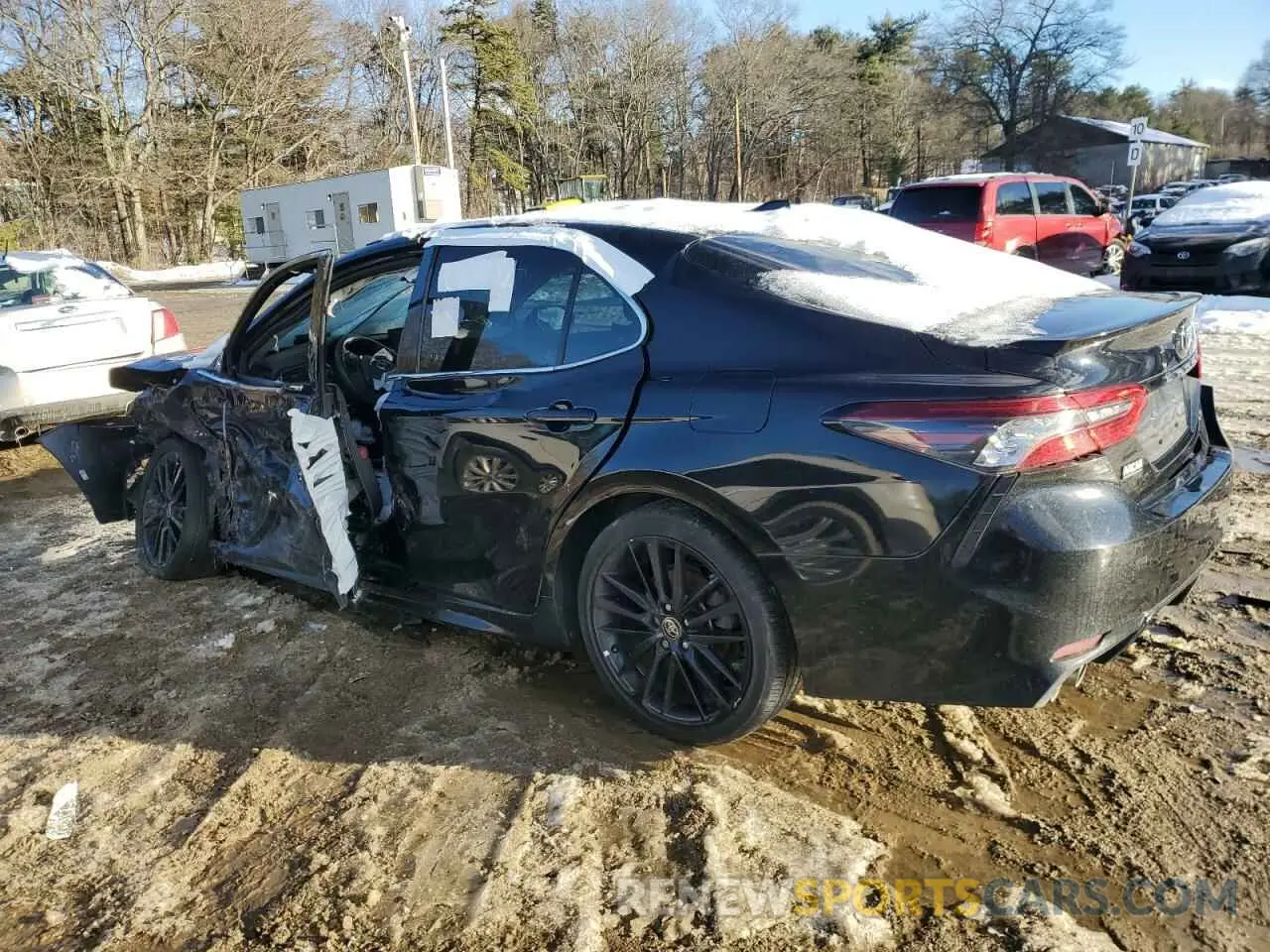 2 Photograph of a damaged car 4T1K61AK1MU595612 TOYOTA CAMRY 2021