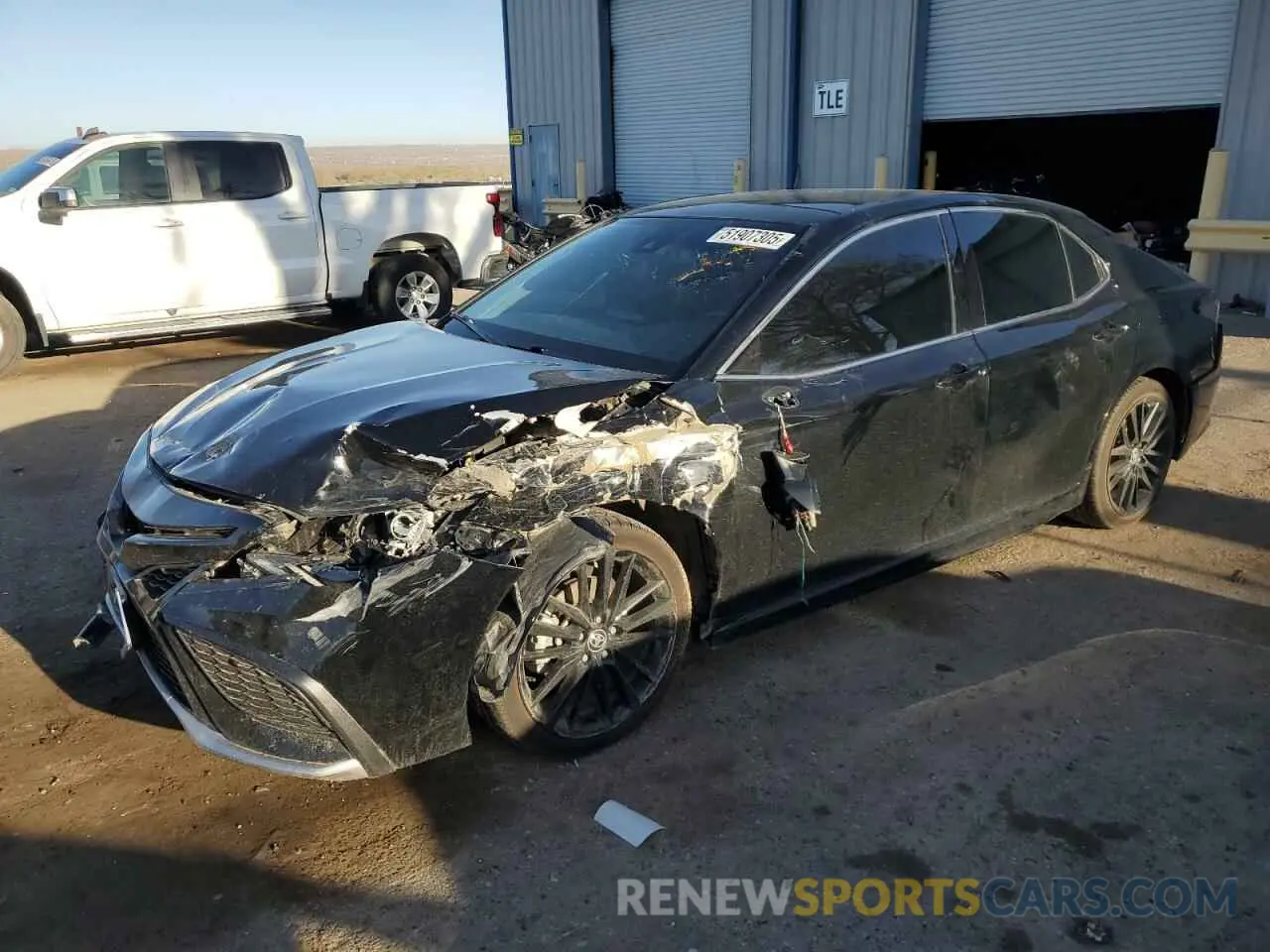 1 Photograph of a damaged car 4T1K61AK2MU549142 TOYOTA CAMRY 2021