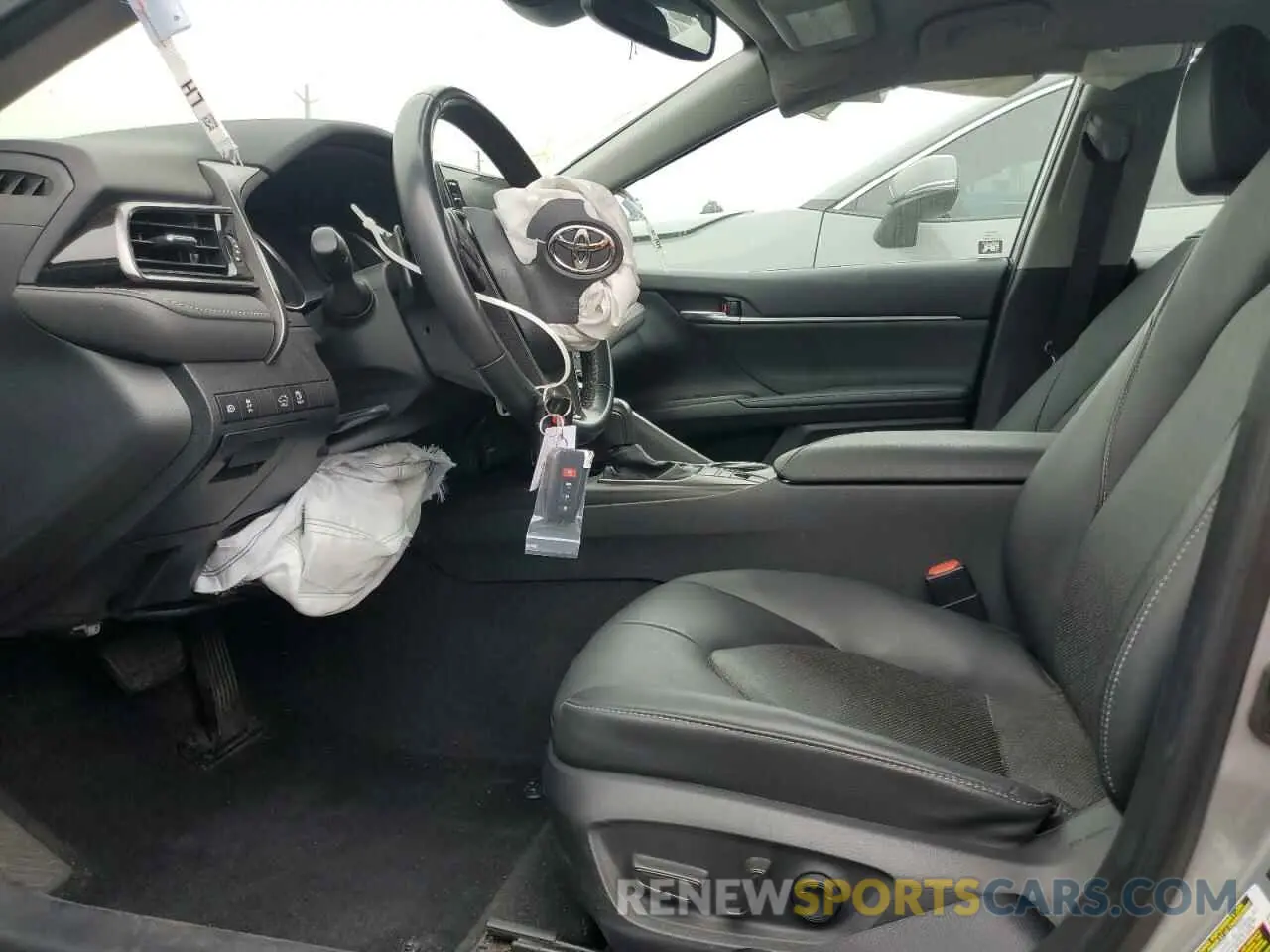7 Photograph of a damaged car 4T1K61AK3MU494278 TOYOTA CAMRY 2021