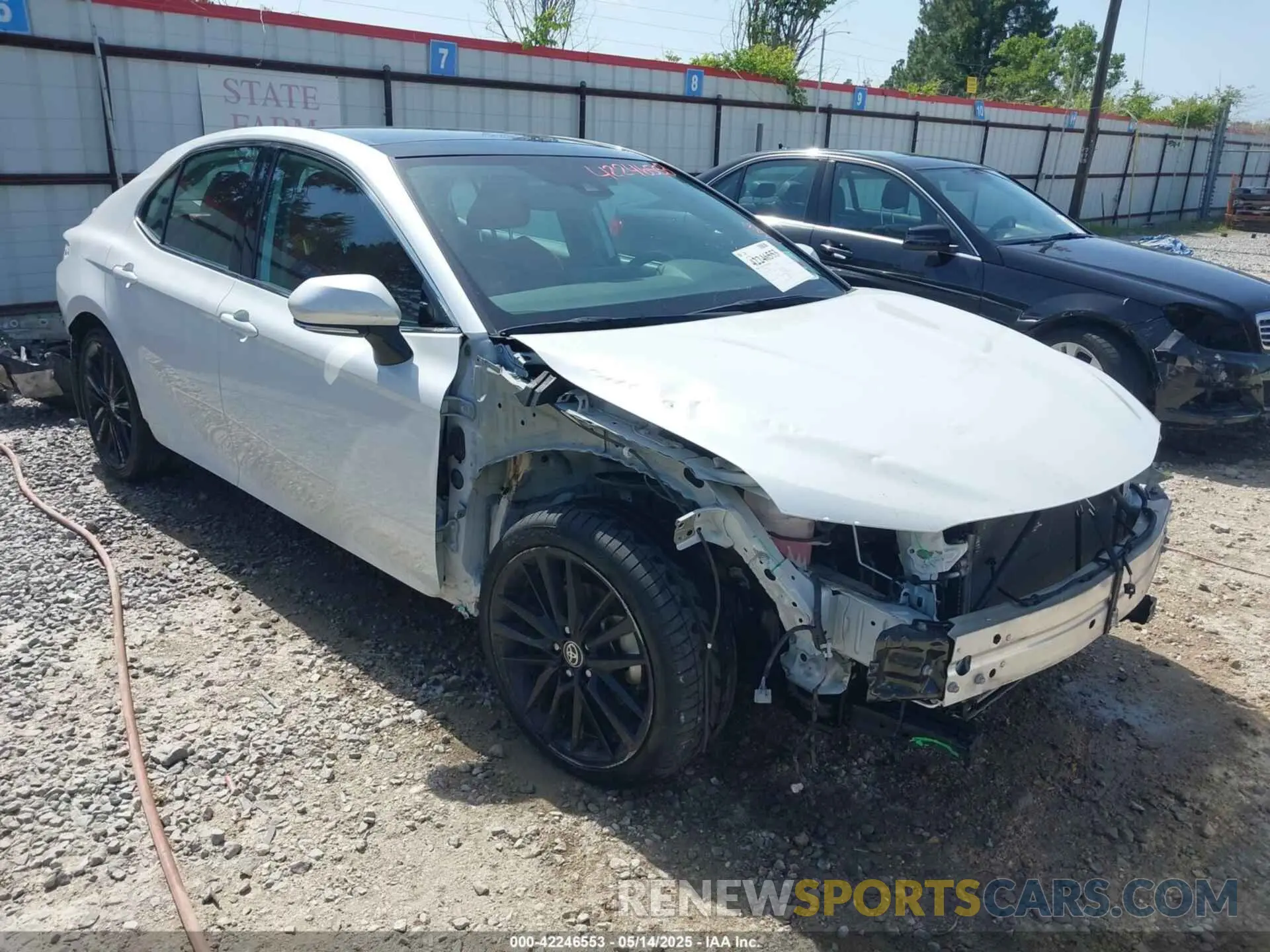 1 Фотография поврежденного автомобиля 4T1K61AK3MU542720 TOYOTA CAMRY 2021