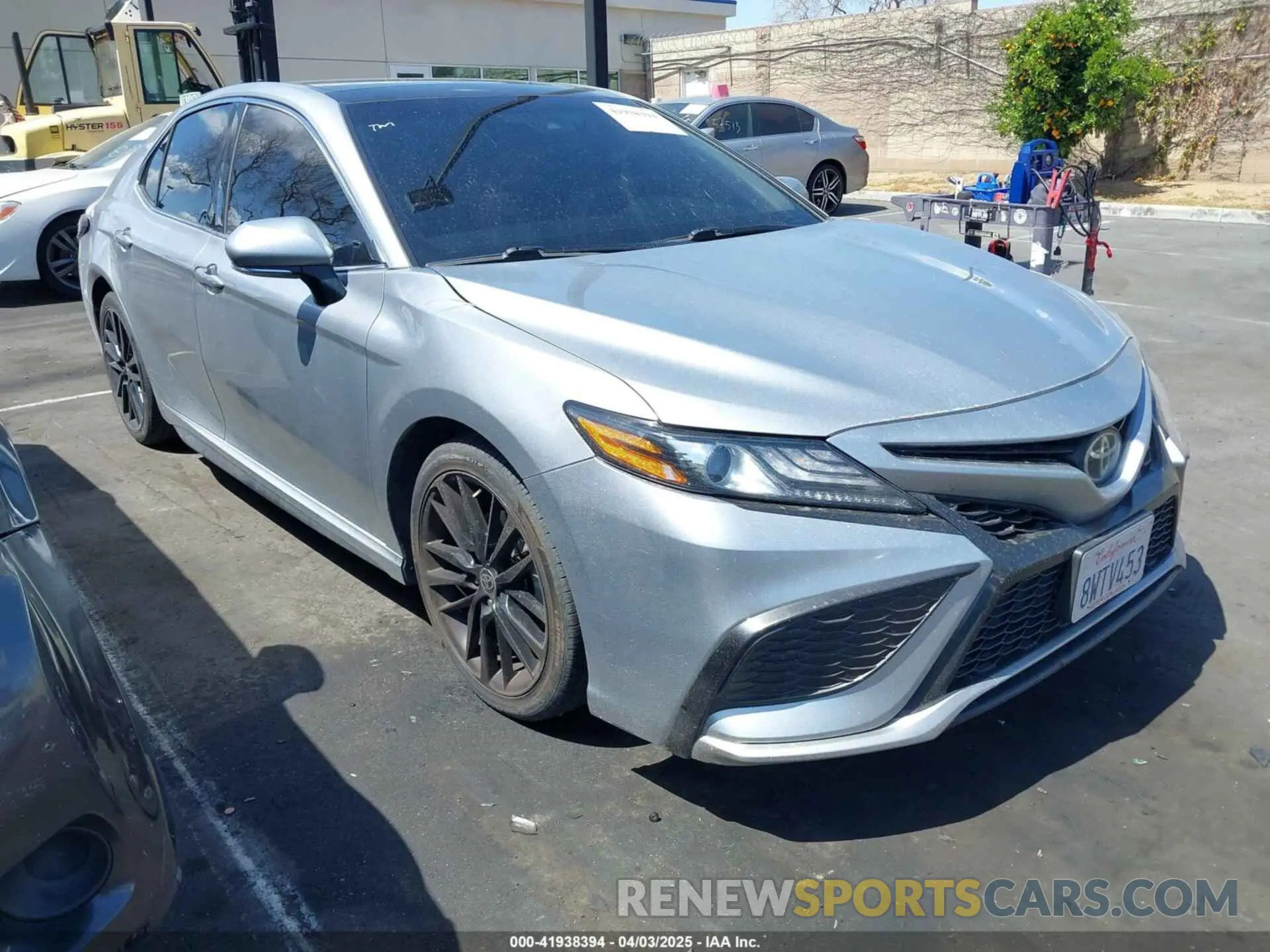 1 Photograph of a damaged car 4T1K61AK3MU577984 TOYOTA CAMRY 2021