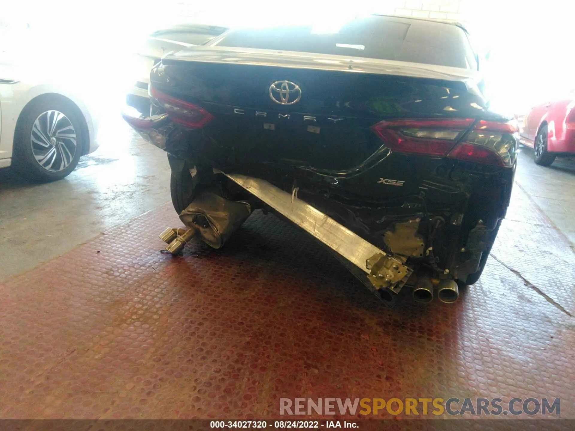 6 Photograph of a damaged car 4T1K61AK4MU609843 TOYOTA CAMRY 2021