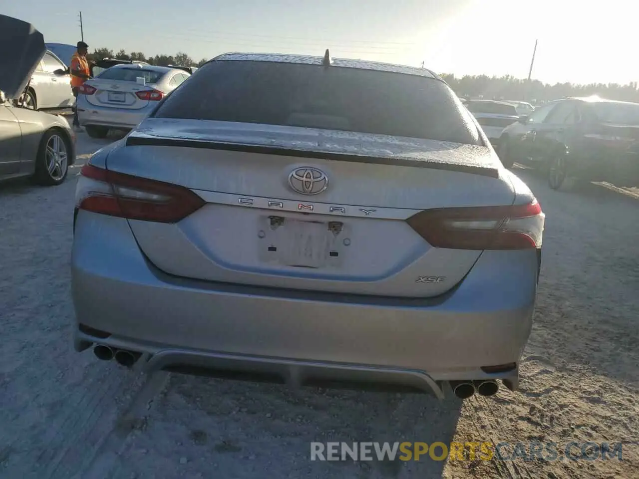 6 Photograph of a damaged car 4T1K61AK5MU404936 TOYOTA CAMRY 2021