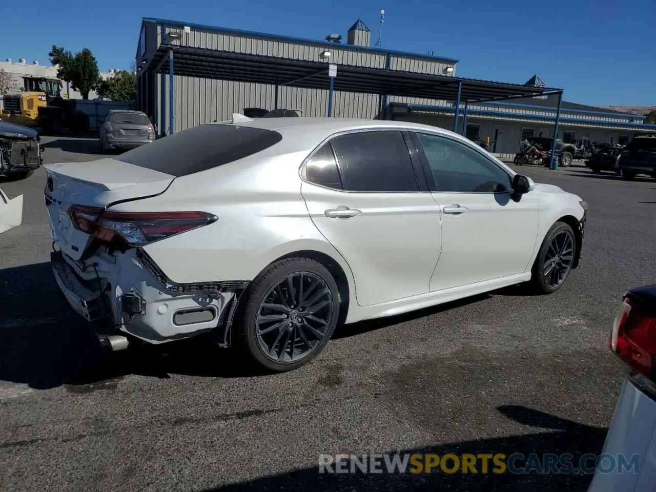 3 Photograph of a damaged car 4T1K61AK5MU454803 TOYOTA CAMRY 2021