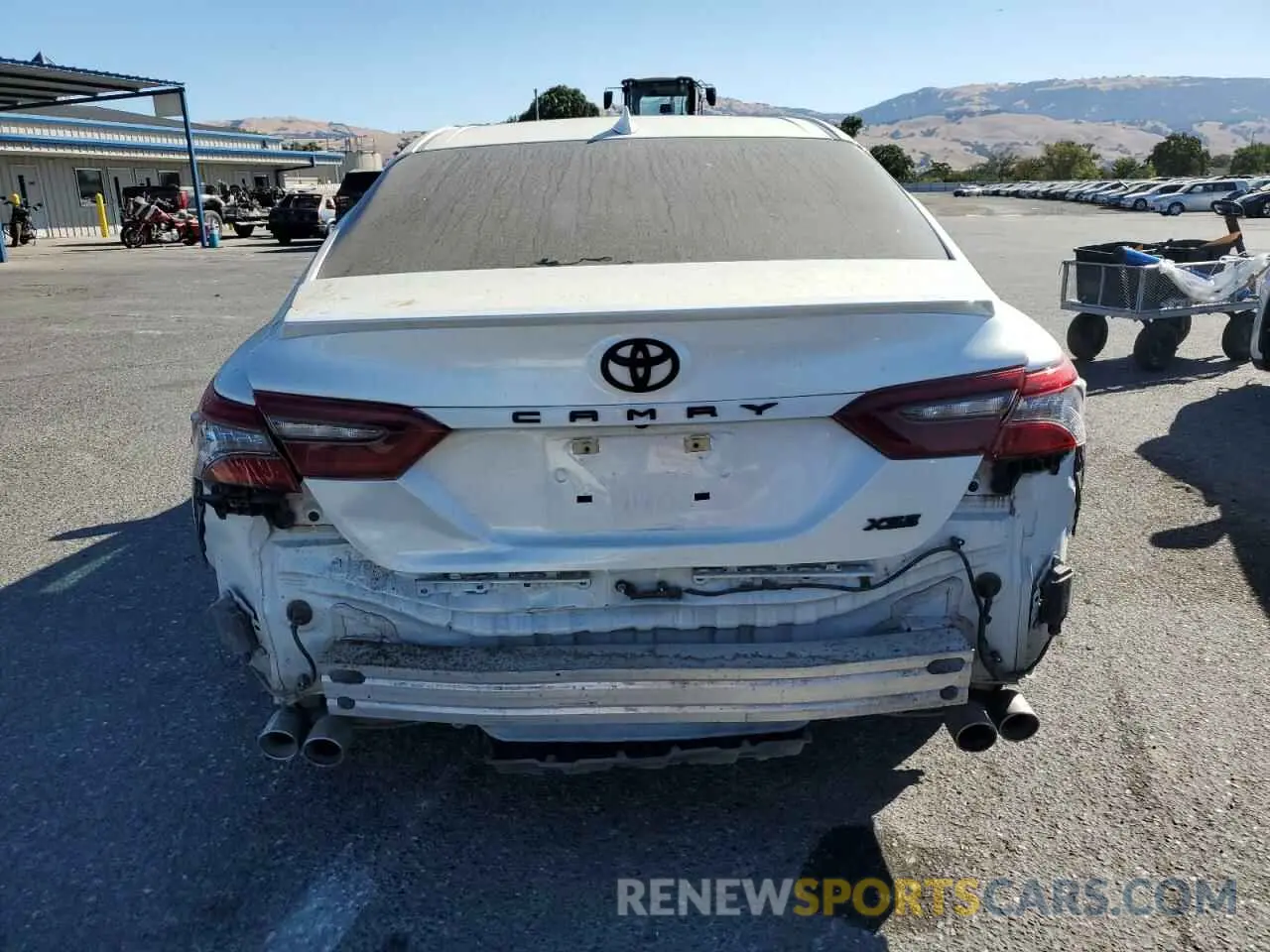 6 Photograph of a damaged car 4T1K61AK5MU454803 TOYOTA CAMRY 2021