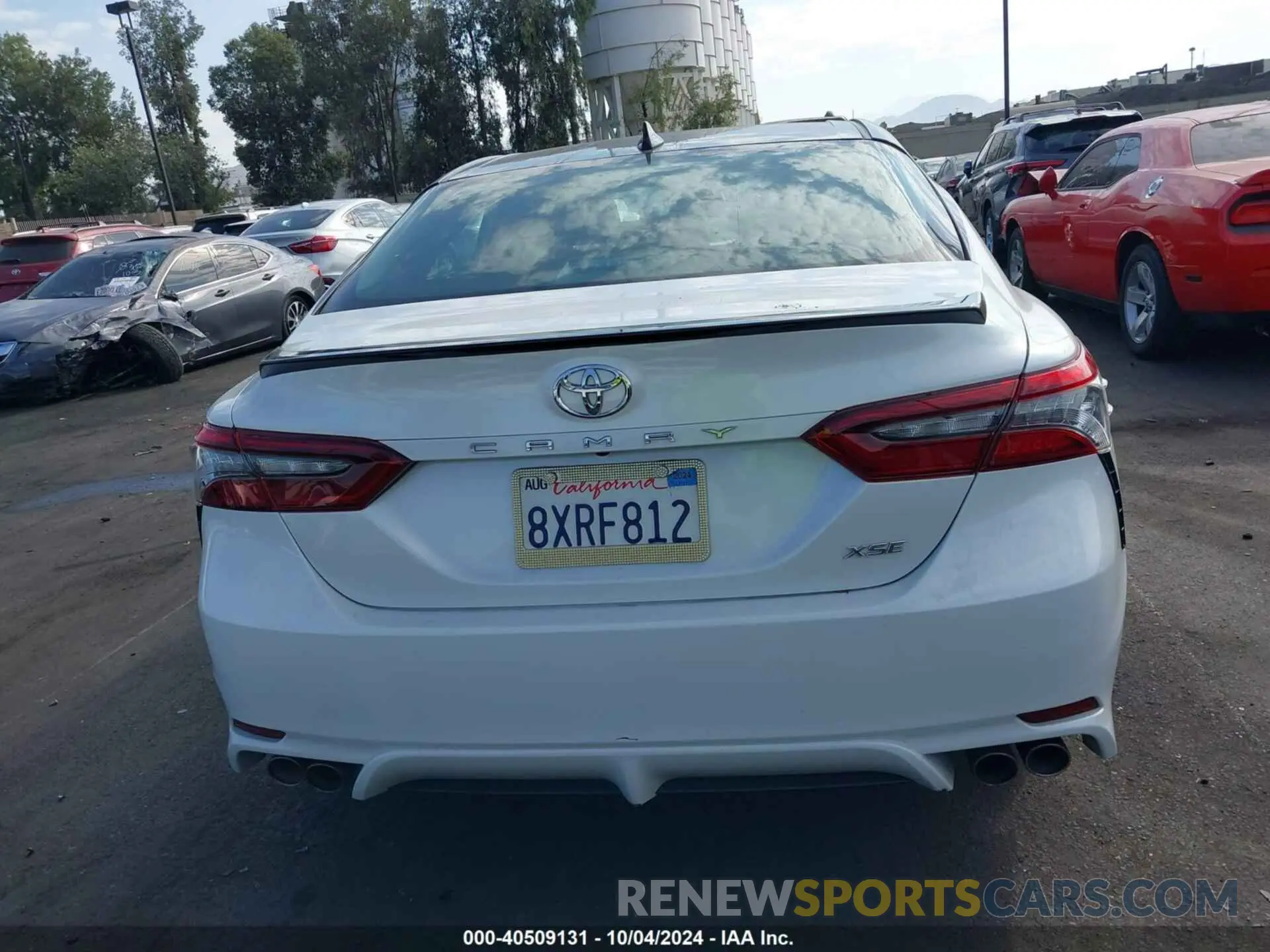 15 Photograph of a damaged car 4T1K61AK5MU483041 TOYOTA CAMRY 2021