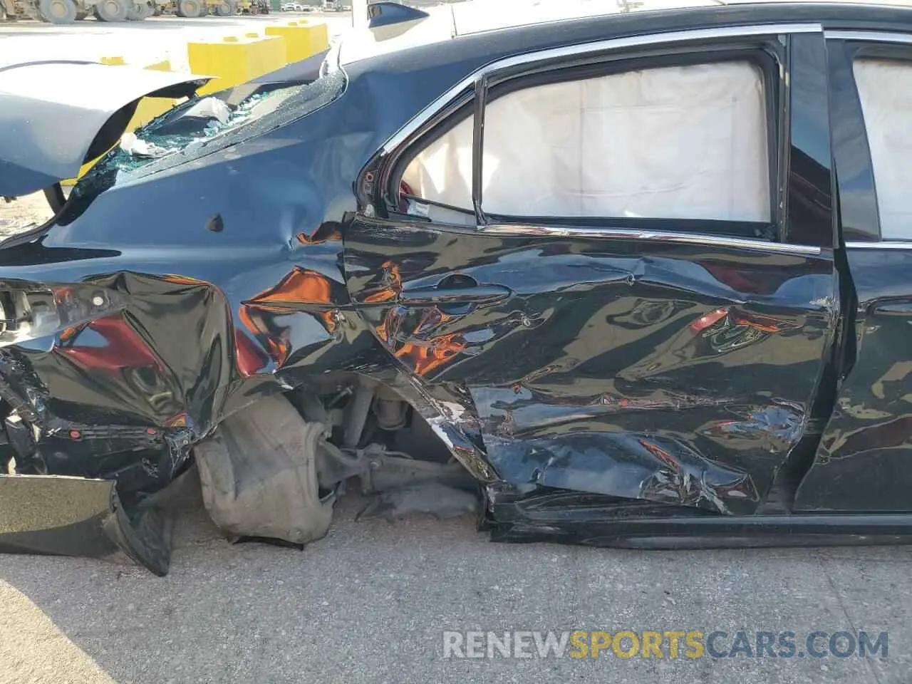 10 Photograph of a damaged car 4T1K61AK5MU542329 TOYOTA CAMRY 2021