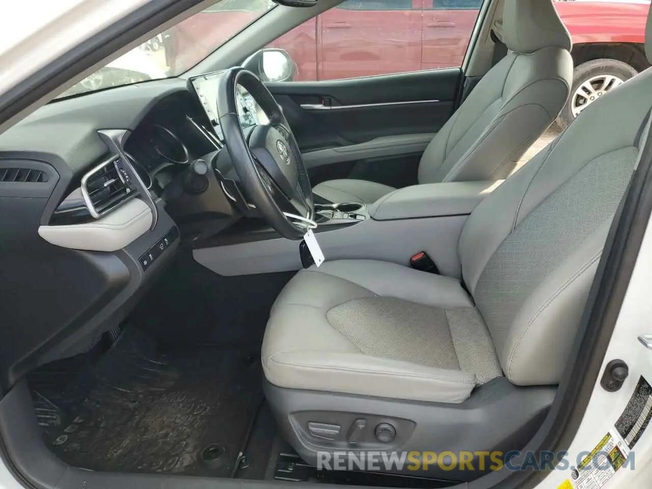 7 Photograph of a damaged car 4T1K61AK5MU567036 TOYOTA CAMRY 2021