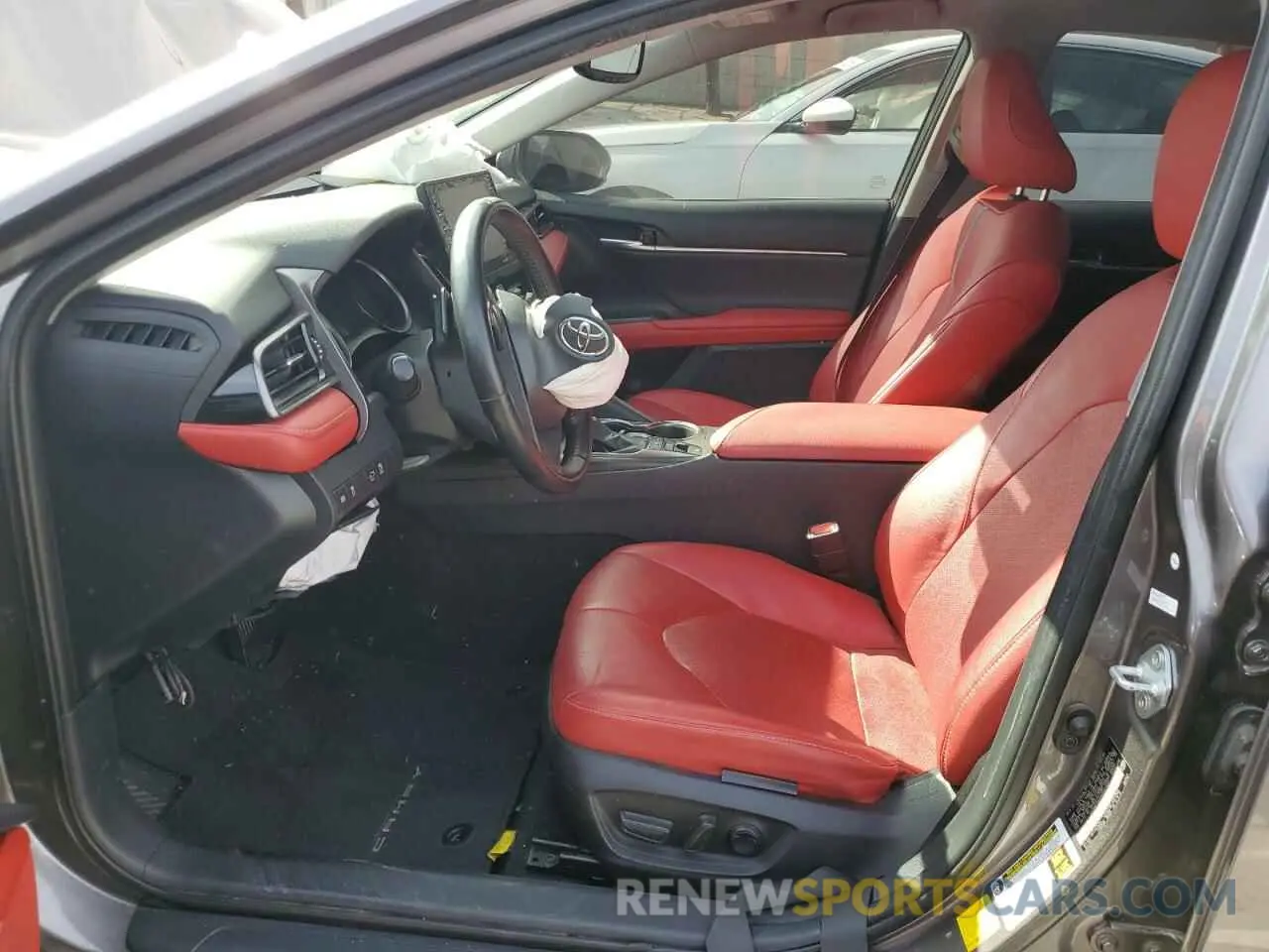 7 Photograph of a damaged car 4T1K61AK5MU597069 TOYOTA CAMRY 2021
