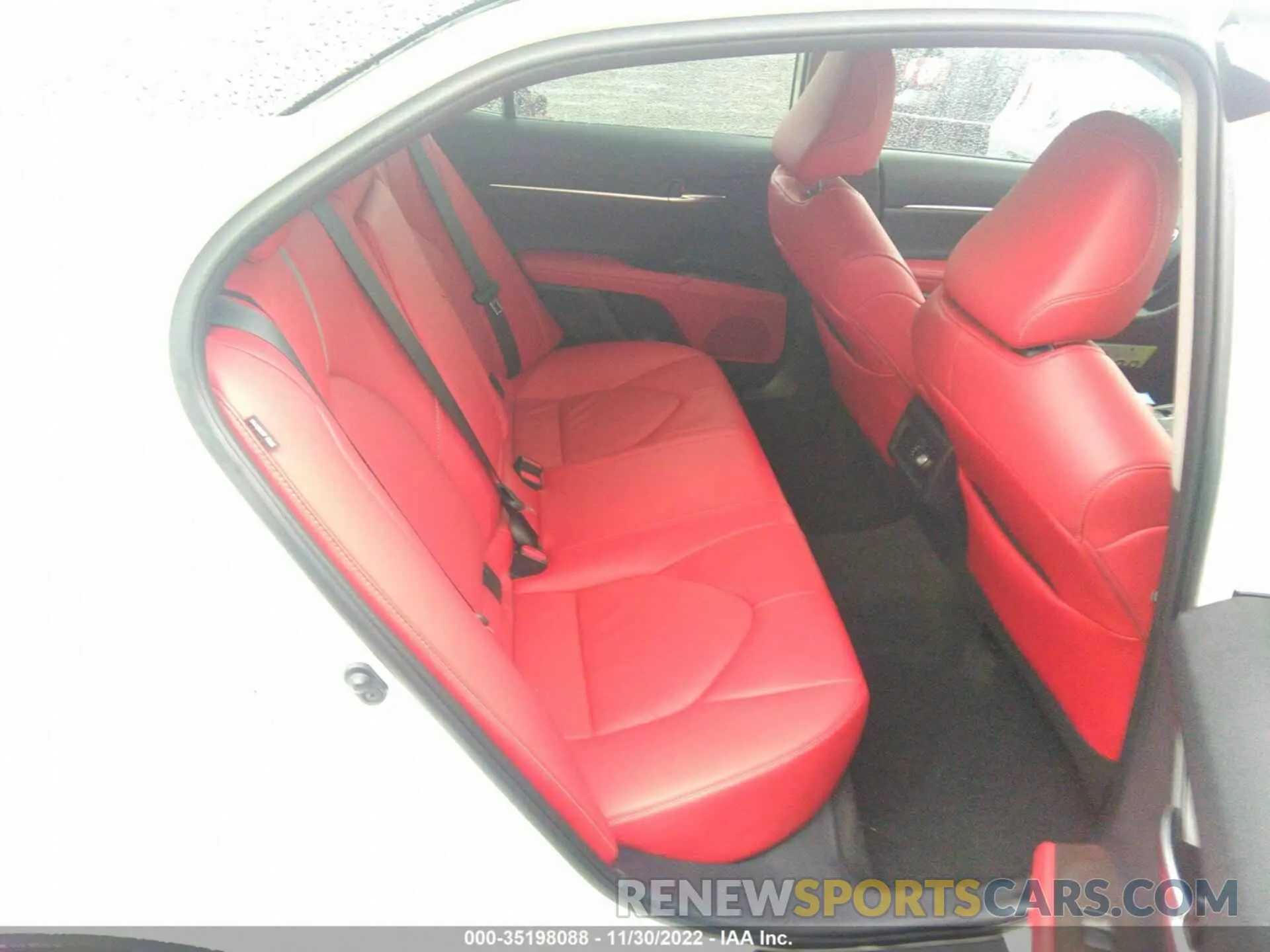8 Photograph of a damaged car 4T1K61AK6MU418019 TOYOTA CAMRY 2021