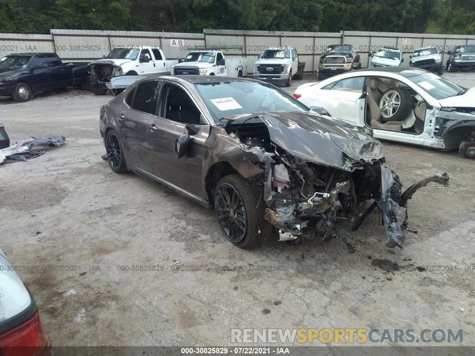 1 Photograph of a damaged car 4T1K61AK6MU443843 TOYOTA CAMRY 2021