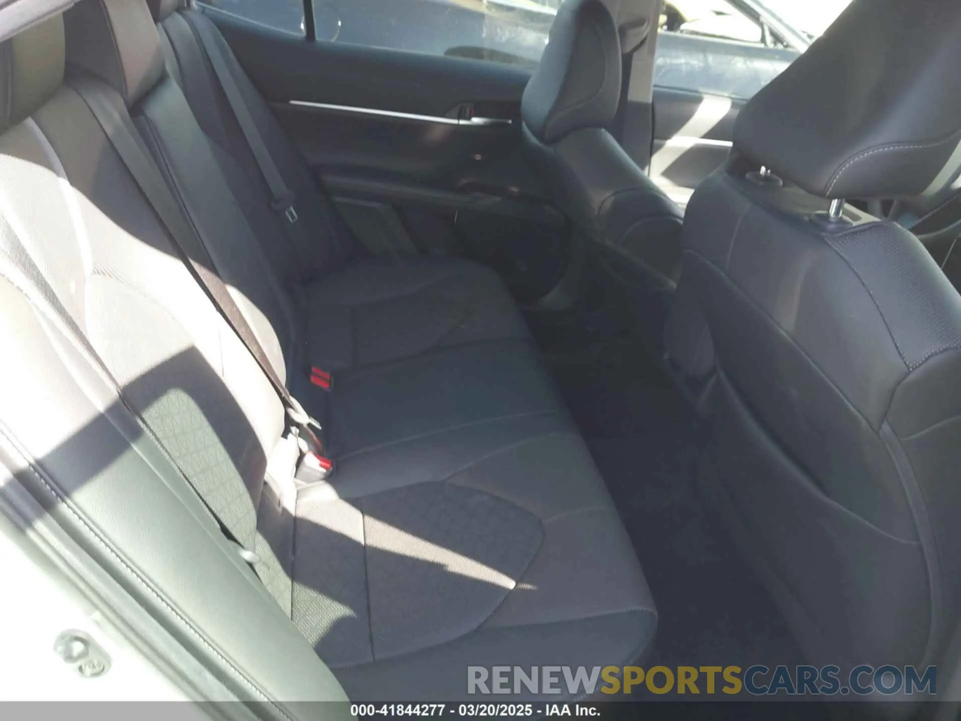 8 Photograph of a damaged car 4T1K61AK6MU474266 TOYOTA CAMRY 2021