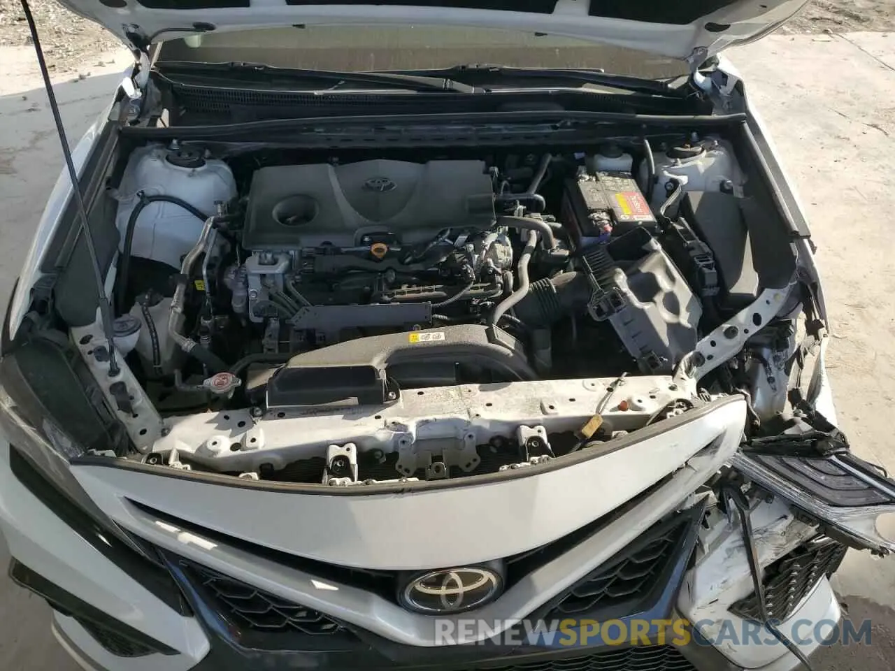 11 Photograph of a damaged car 4T1K61AK6MU523871 TOYOTA CAMRY 2021