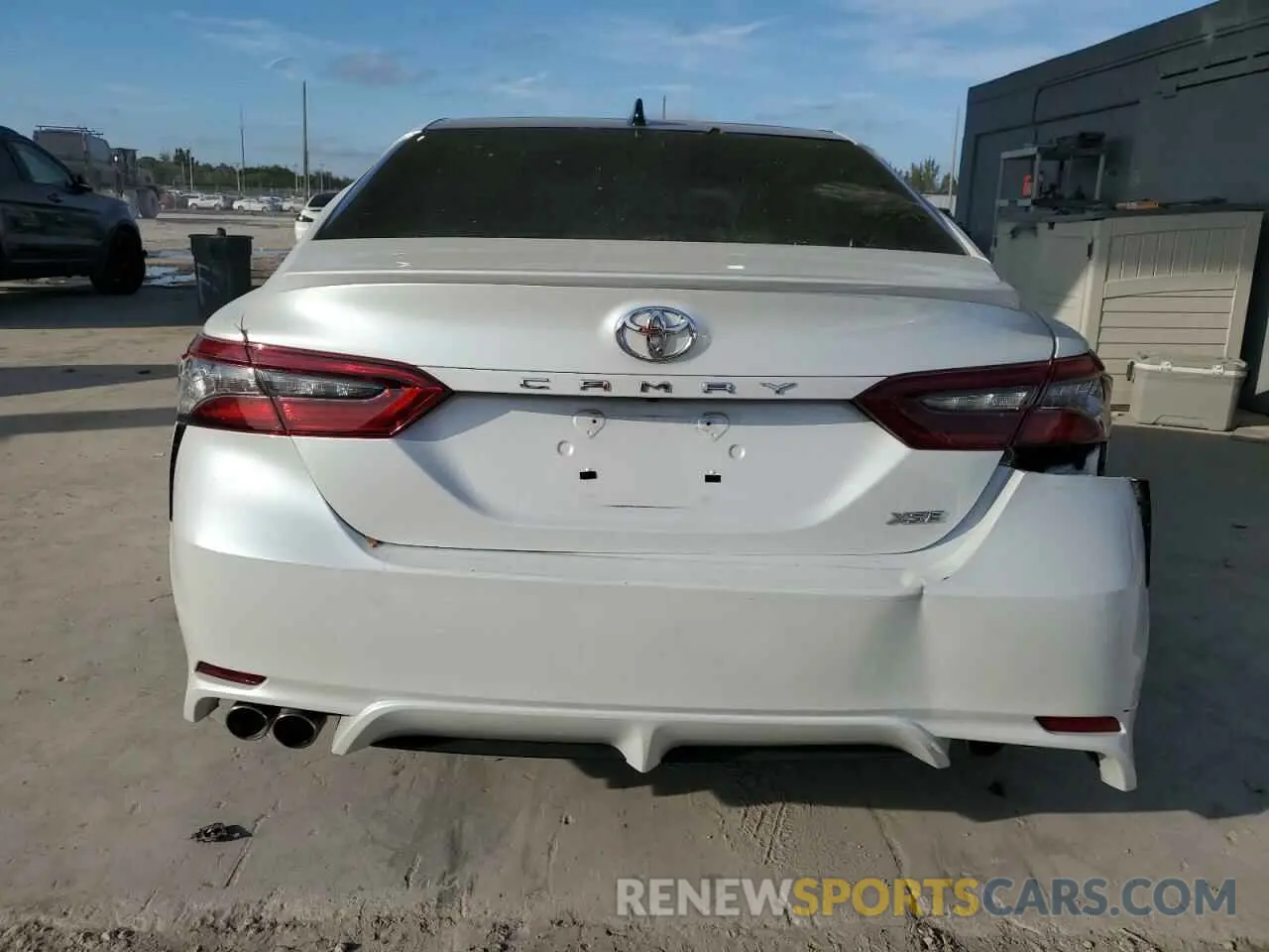 6 Photograph of a damaged car 4T1K61AK6MU523871 TOYOTA CAMRY 2021