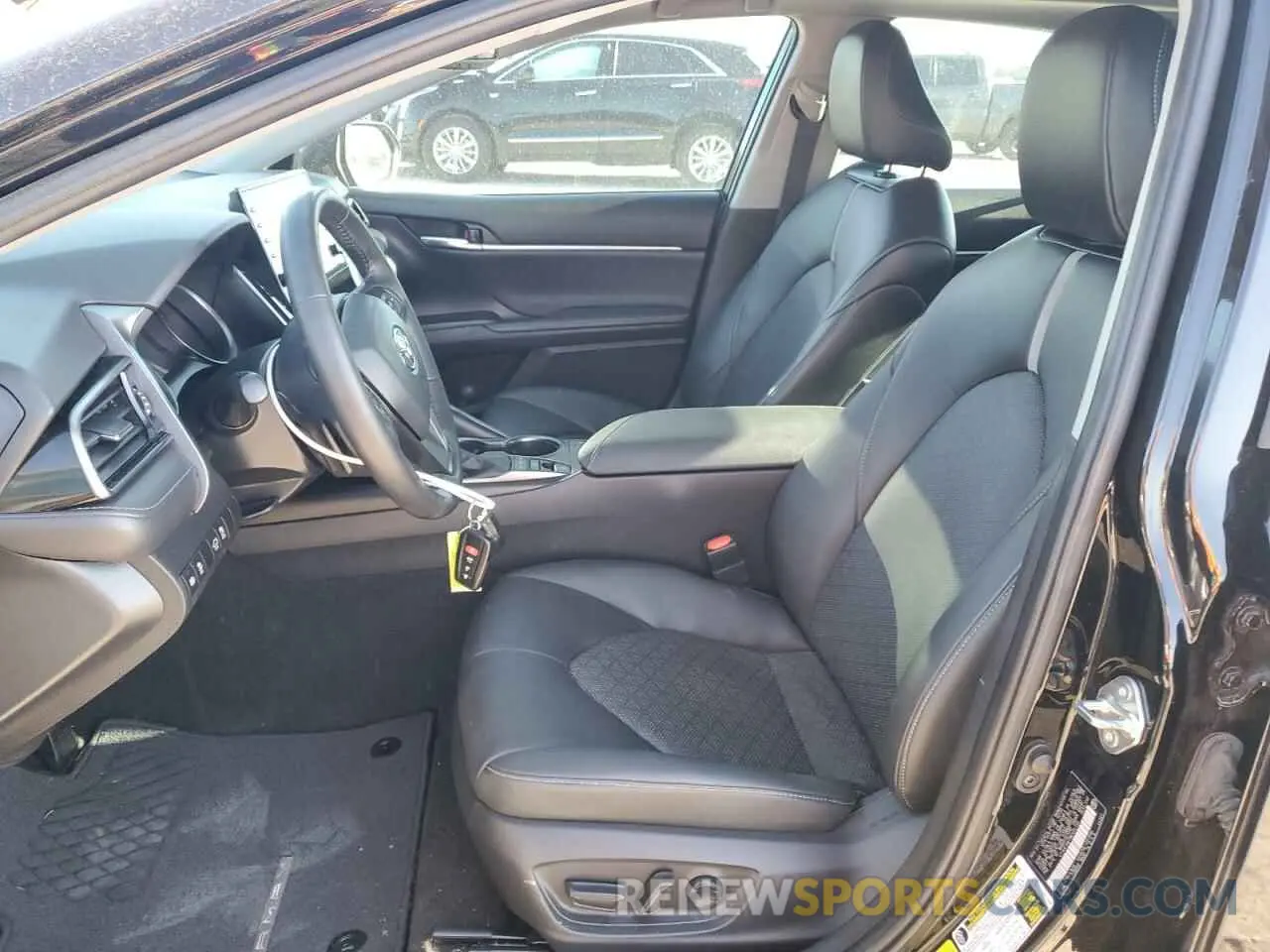 7 Photograph of a damaged car 4T1K61AK7MU404159 TOYOTA CAMRY 2021