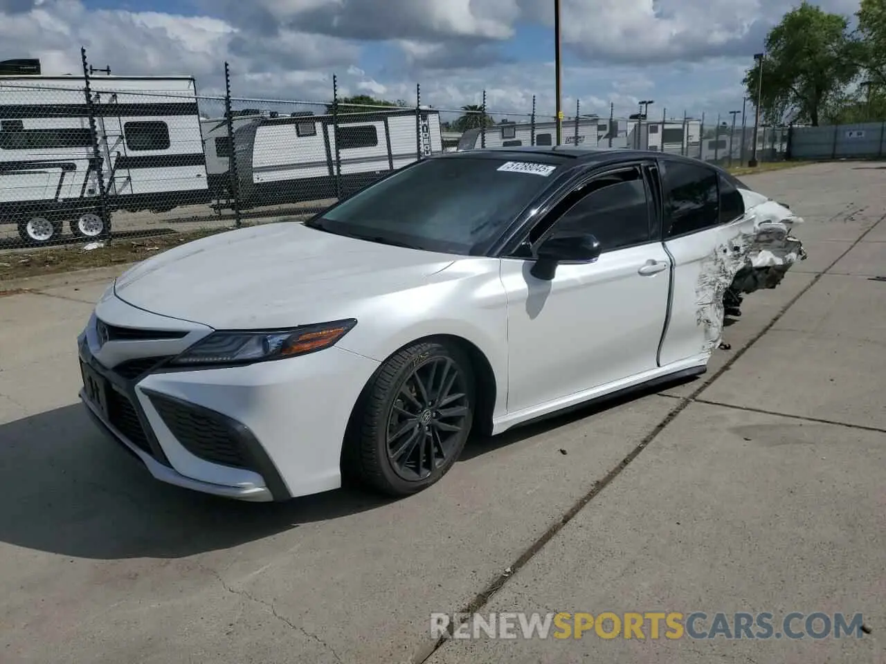 1 Photograph of a damaged car 4T1K61AK7MU472963 TOYOTA CAMRY 2021