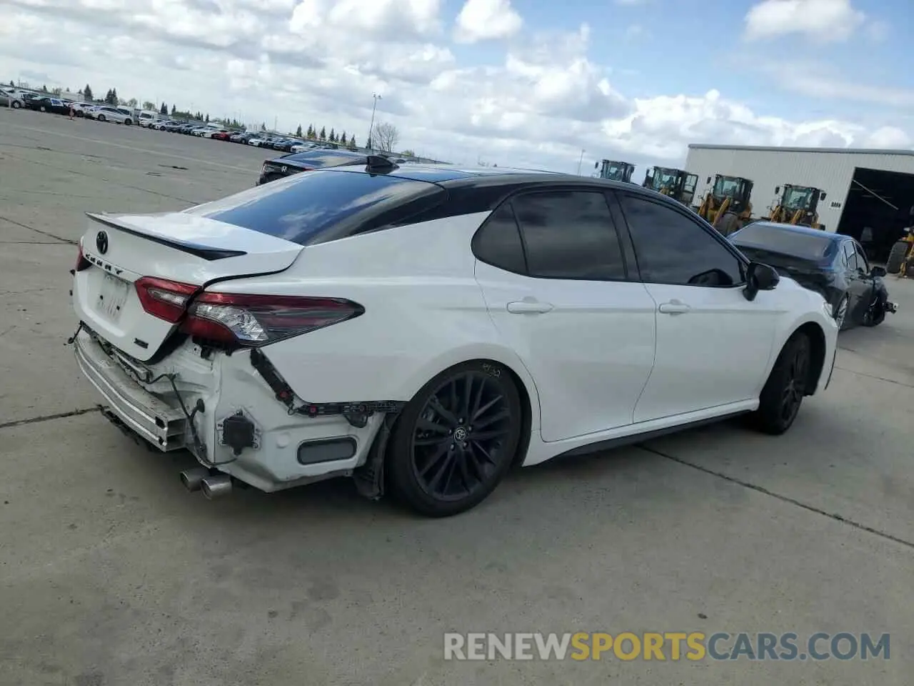 3 Photograph of a damaged car 4T1K61AK7MU472963 TOYOTA CAMRY 2021