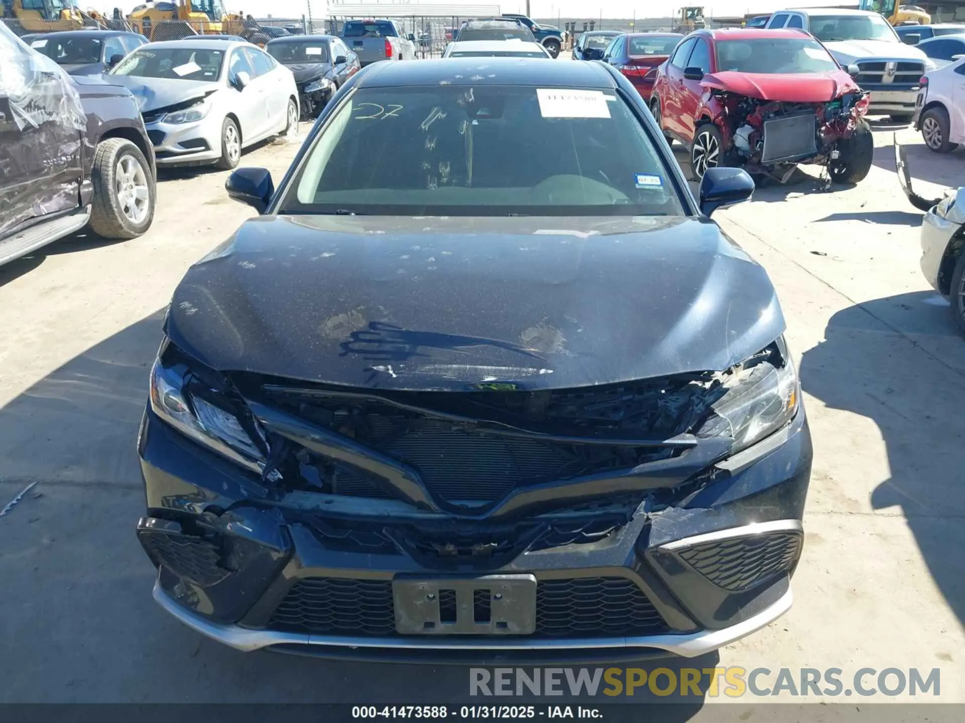 13 Photograph of a damaged car 4T1K61AK7MU495367 TOYOTA CAMRY 2021