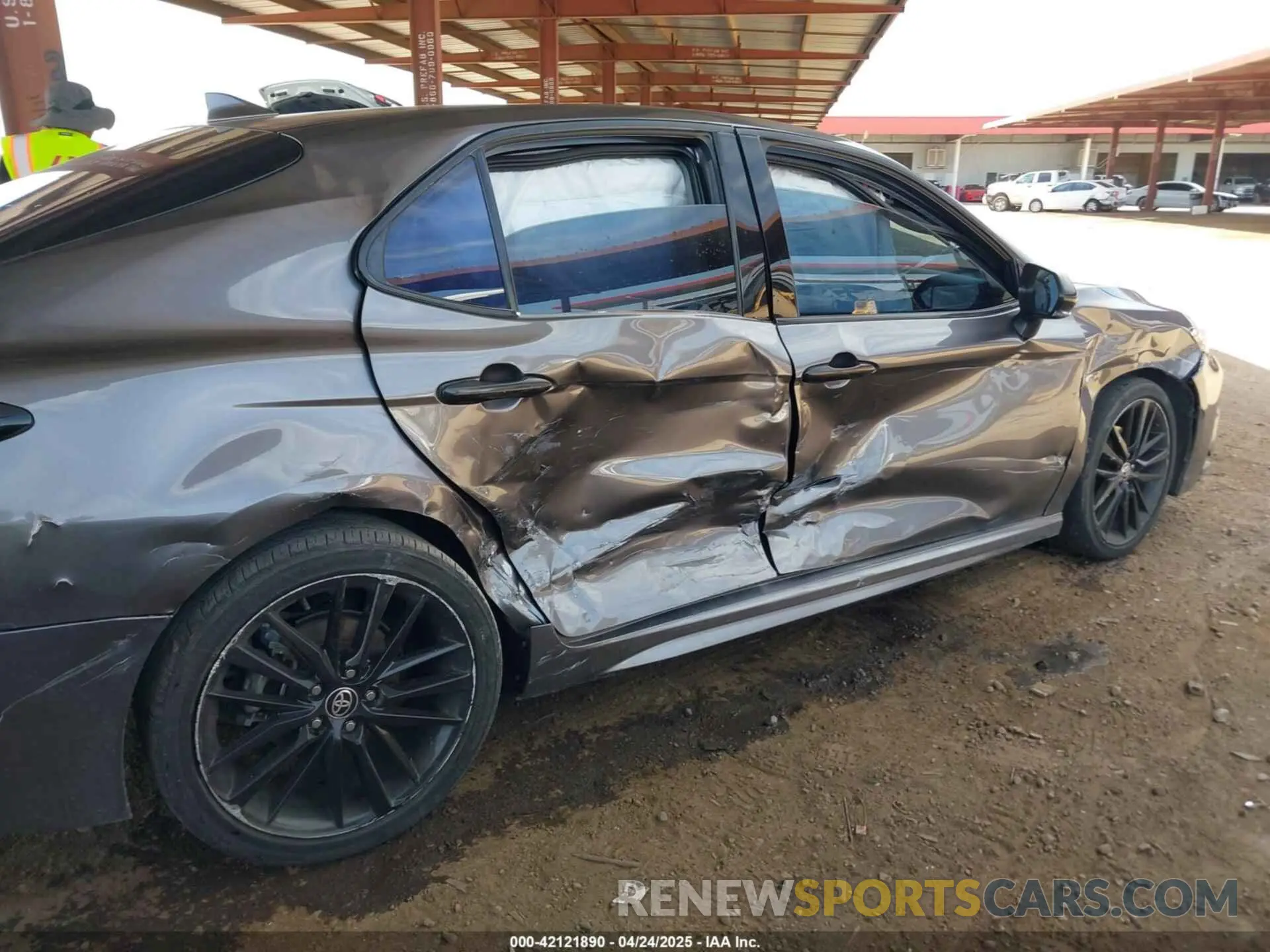12 Photograph of a damaged car 4T1K61AK7MU518176 TOYOTA CAMRY 2021